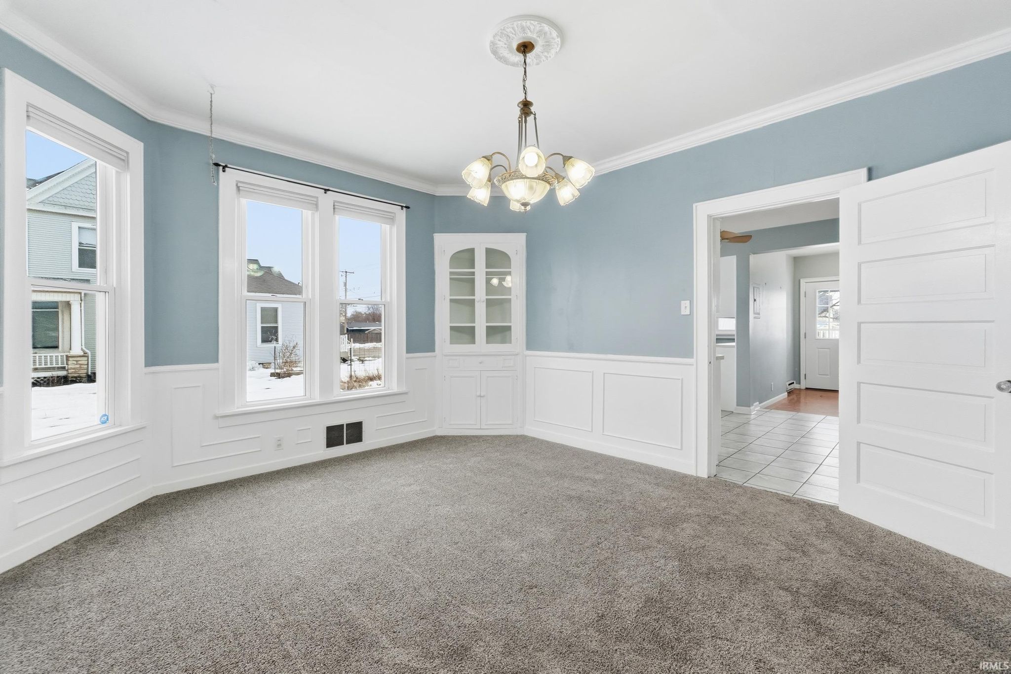 Image of 708 E Center Street