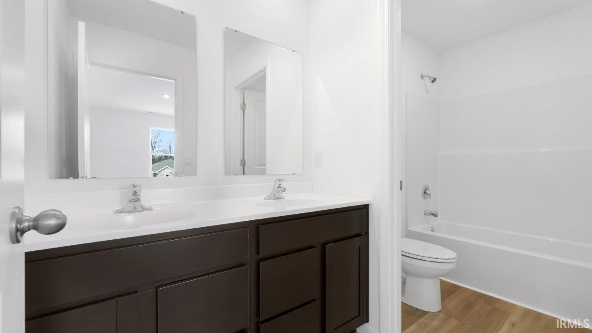 Image of 2882 Greenville Court