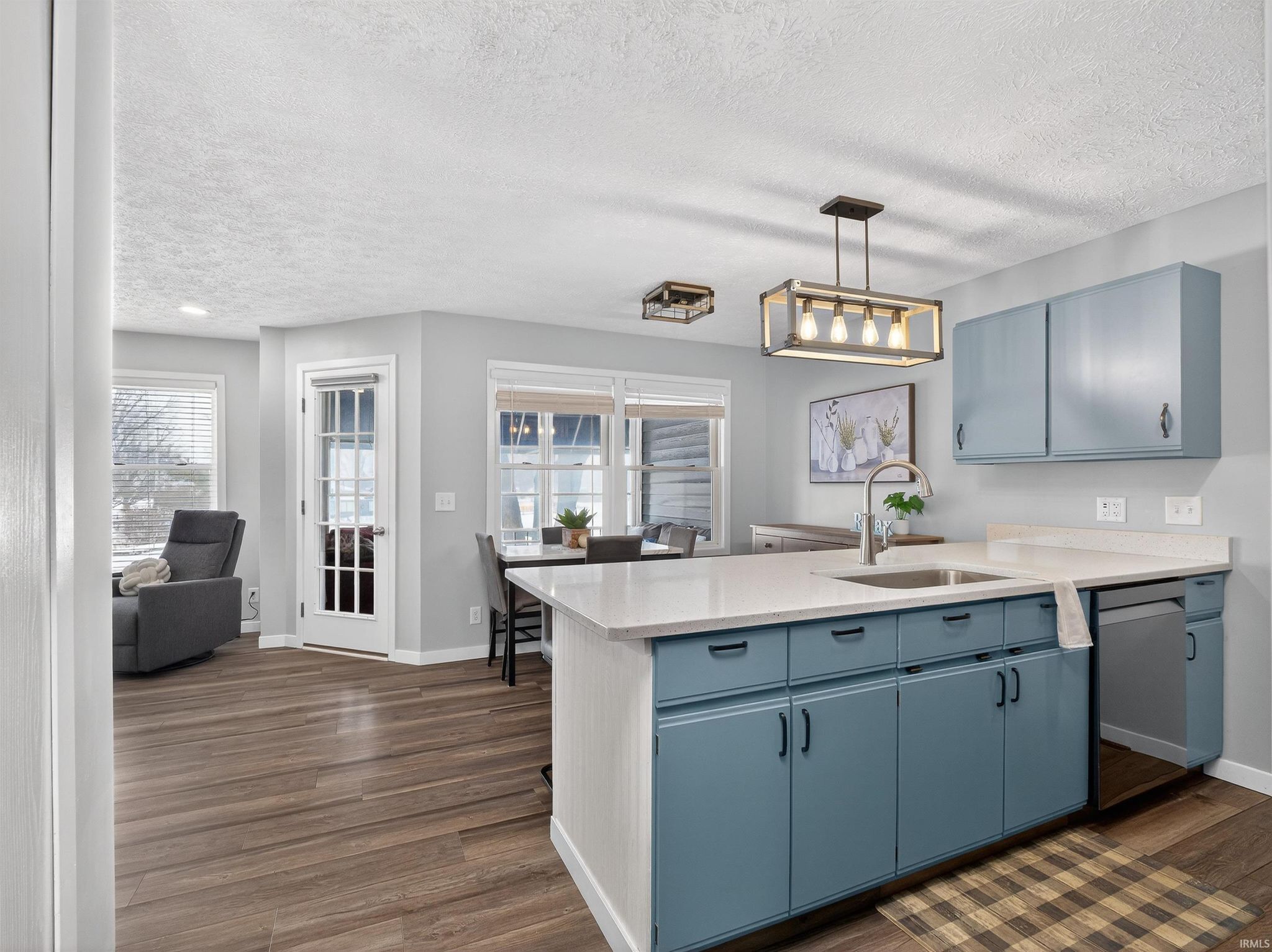 Image of 700 S Lakeside Drive 6