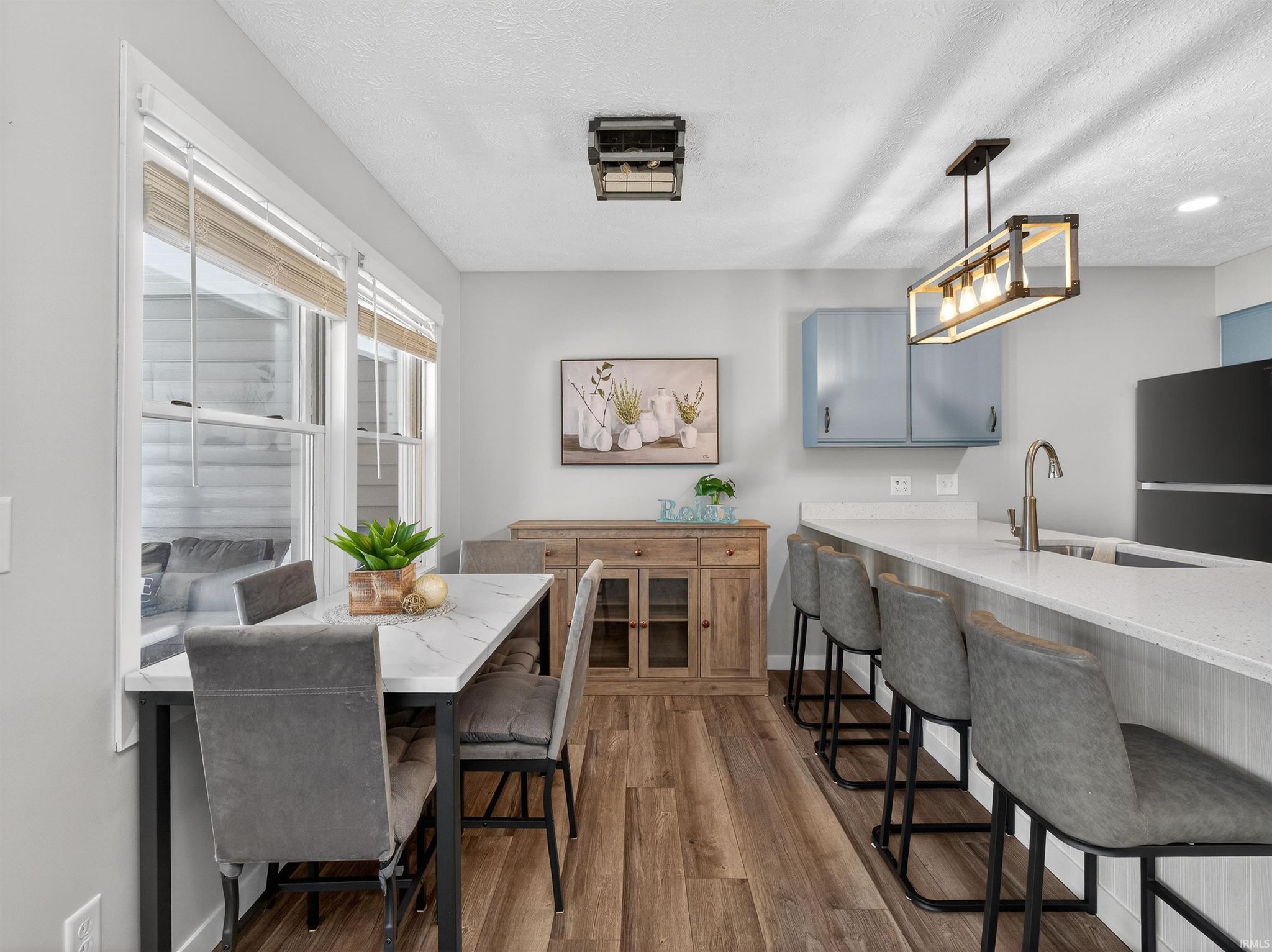 Image of 700 S Lakeside Drive 6