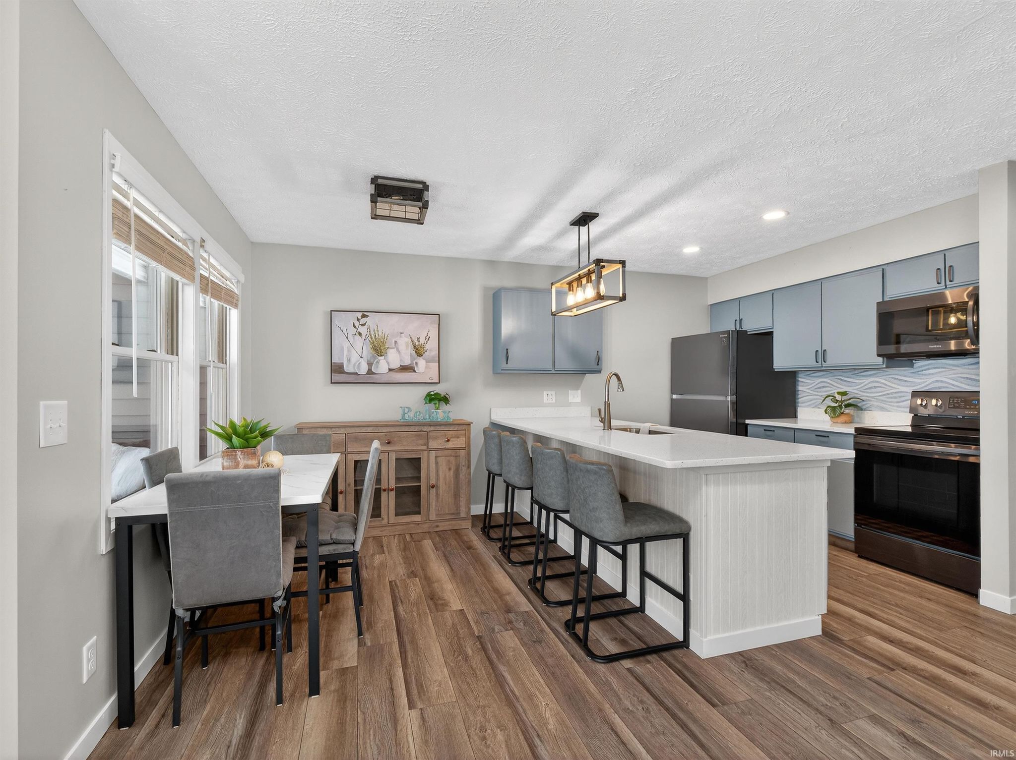 Image of 700 S Lakeside Drive 6