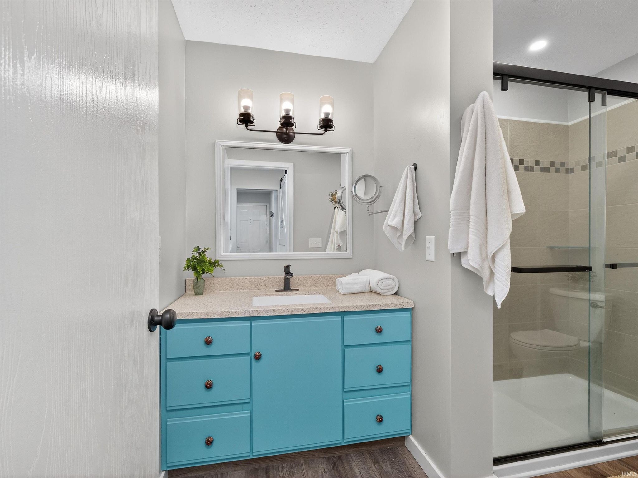 Image of 700 S Lakeside Drive 6