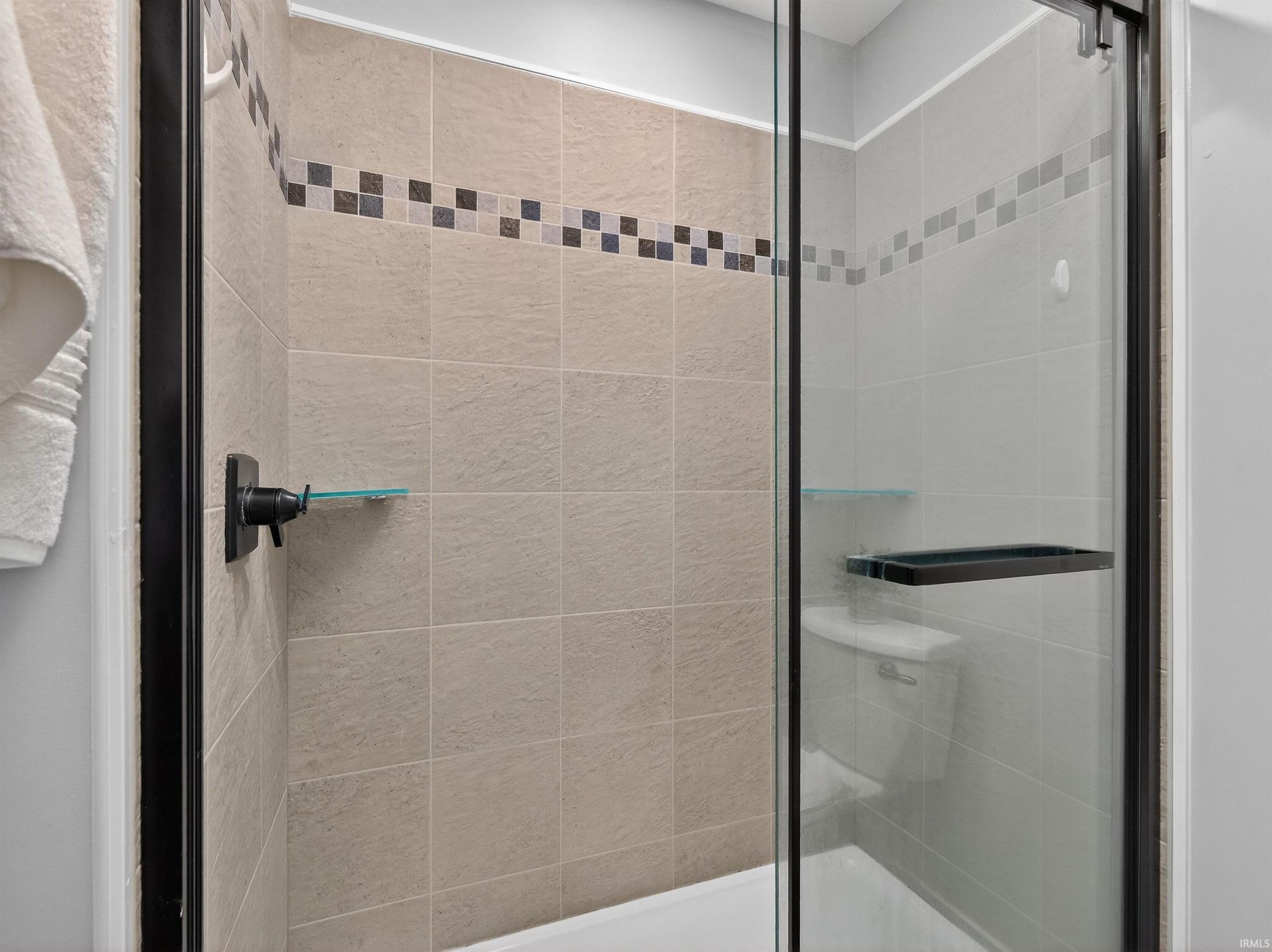 Image of 700 S Lakeside Drive 6