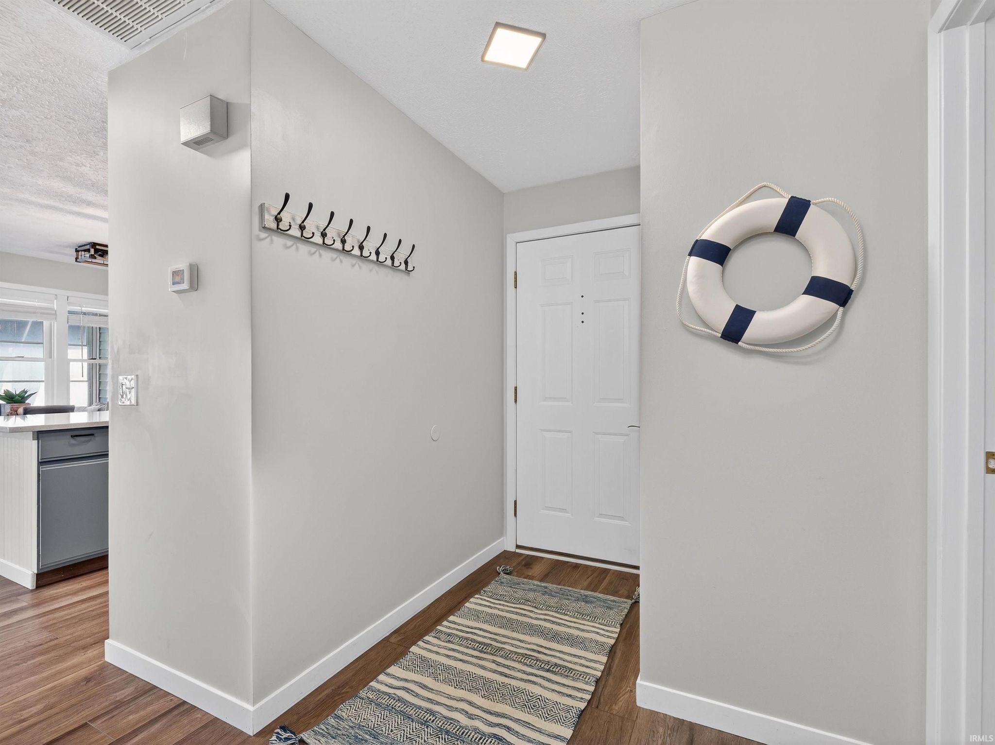 Image of 700 S Lakeside Drive 6