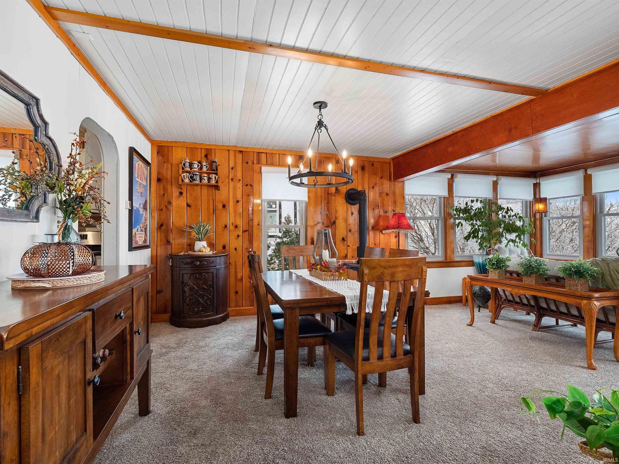 Image of 6001 E Island Avenue