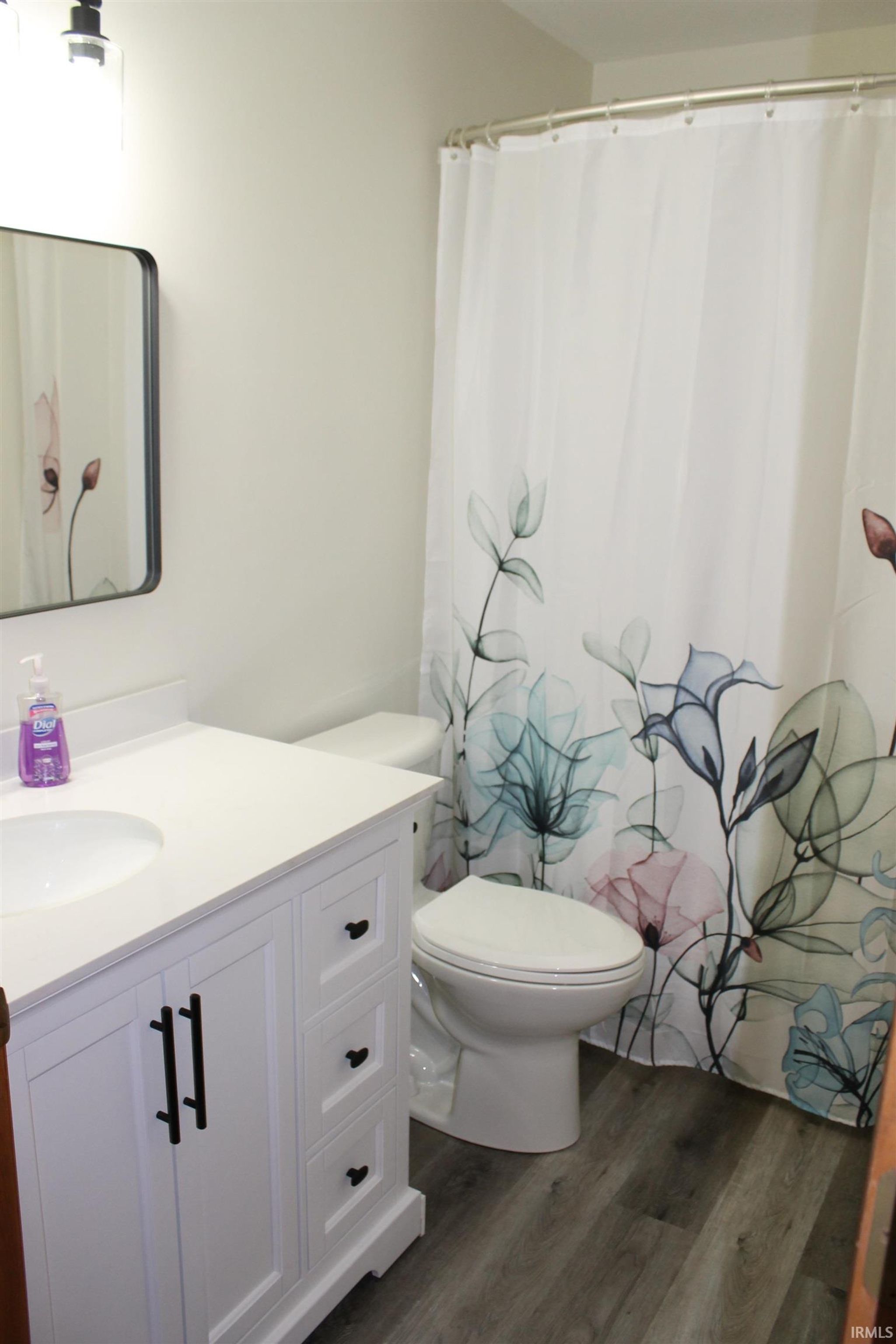 Image of 700 Apple Hill Way