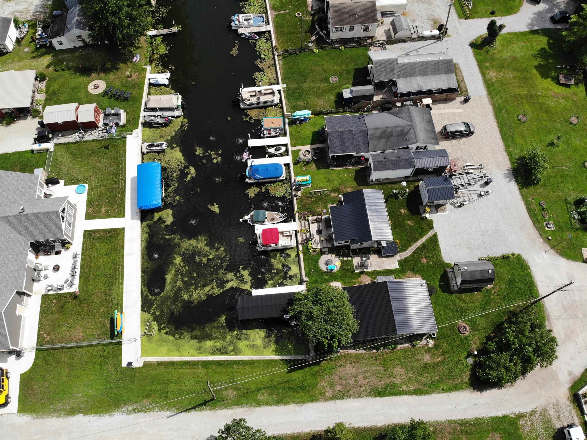 Image of 2 EMS B1D Lane