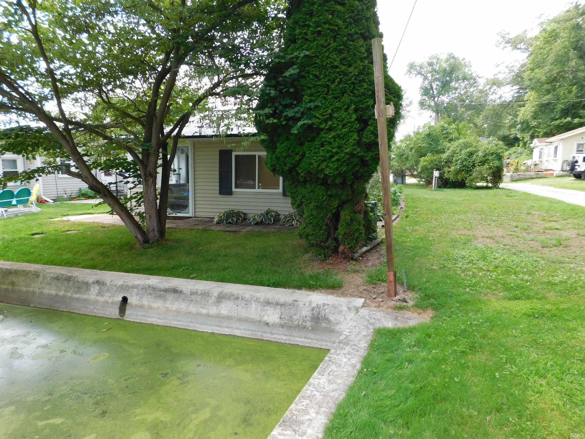 Image of 2 EMS B1D Lane