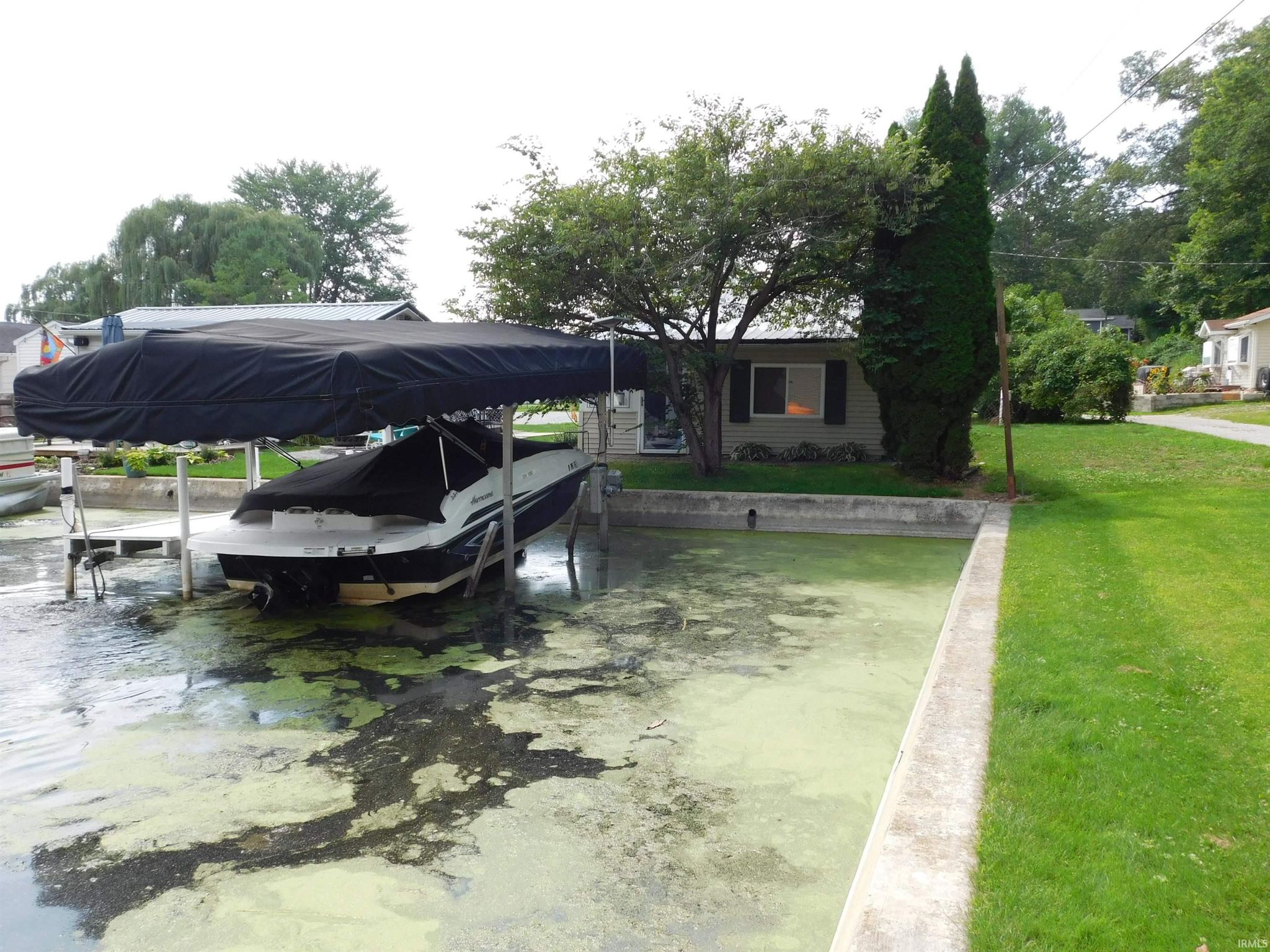 Image of 2 EMS B1D Lane