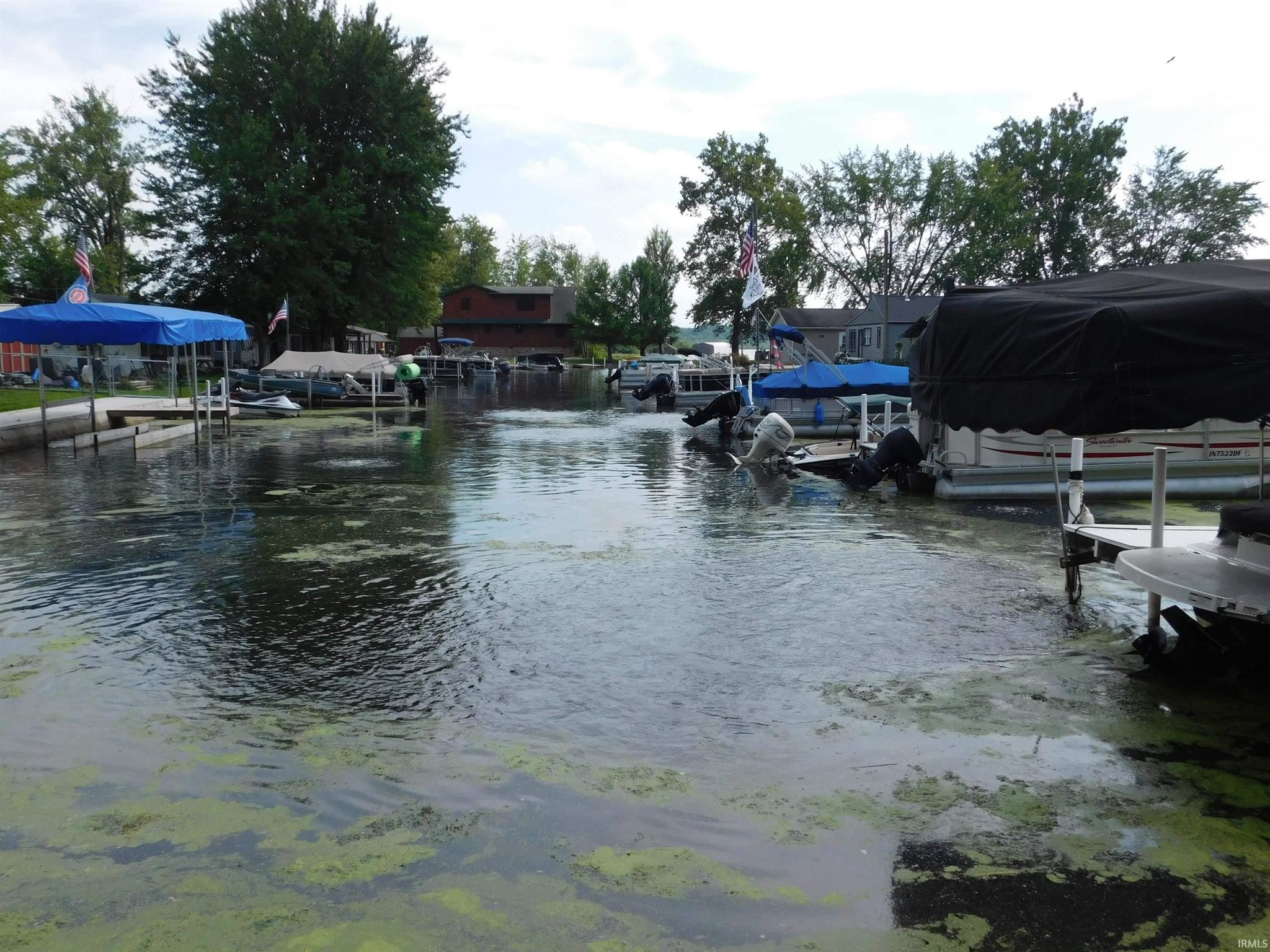 Image of 2 EMS B1D Lane