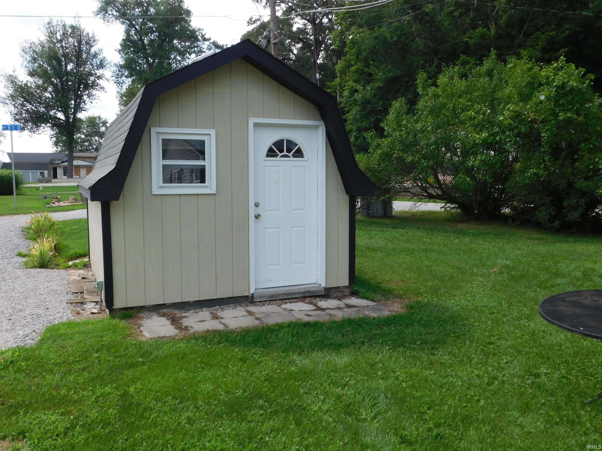 Image of 2 EMS B1D Lane