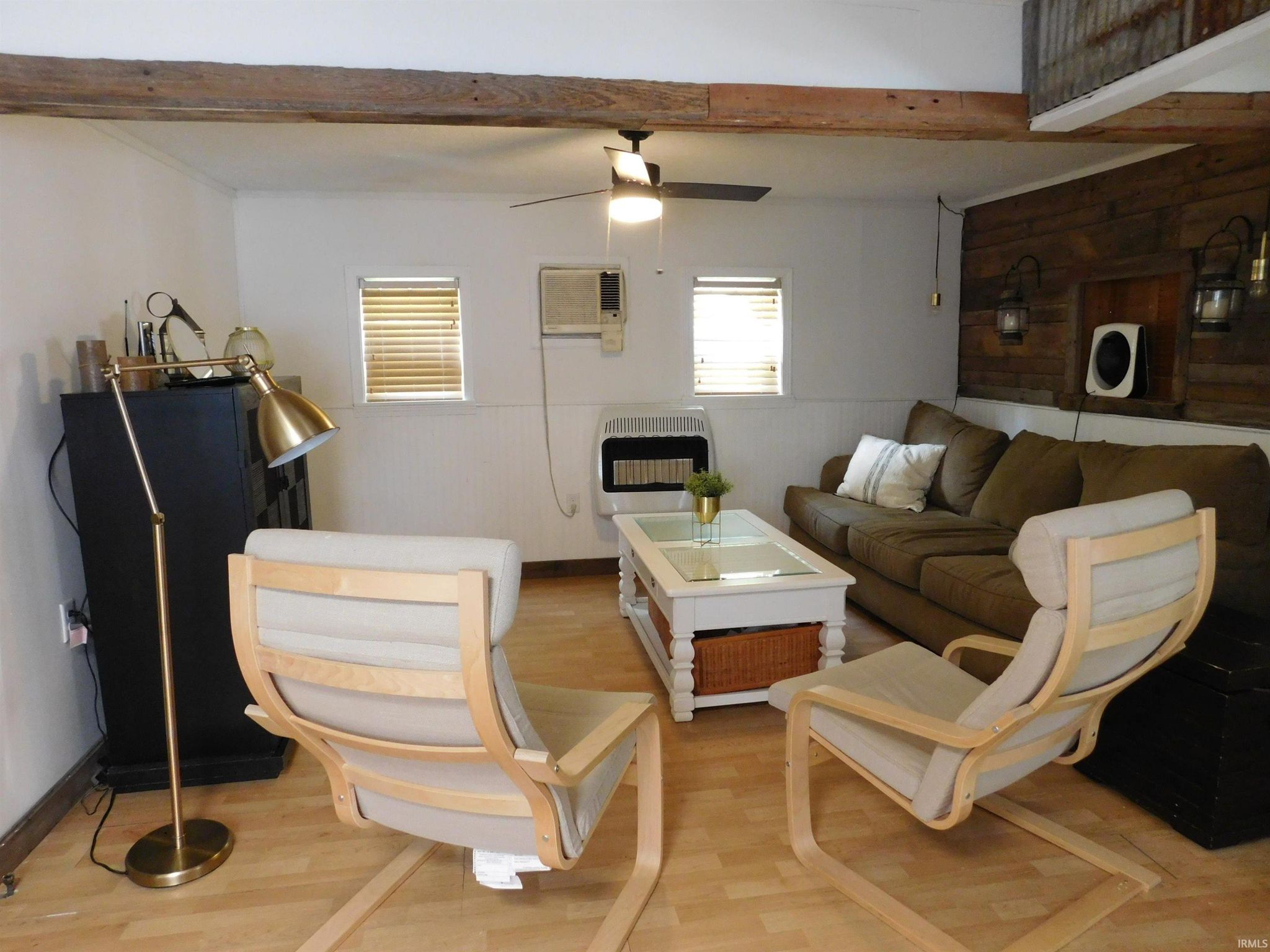 Image of 2 EMS B1D Lane