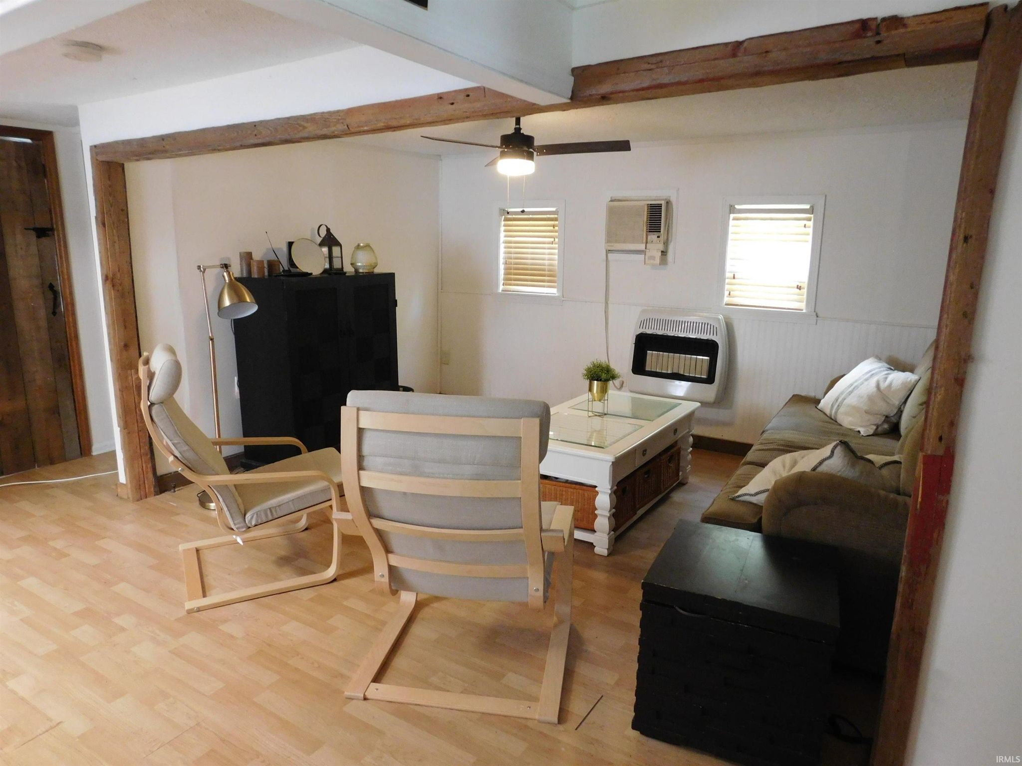 Image of 2 EMS B1D Lane