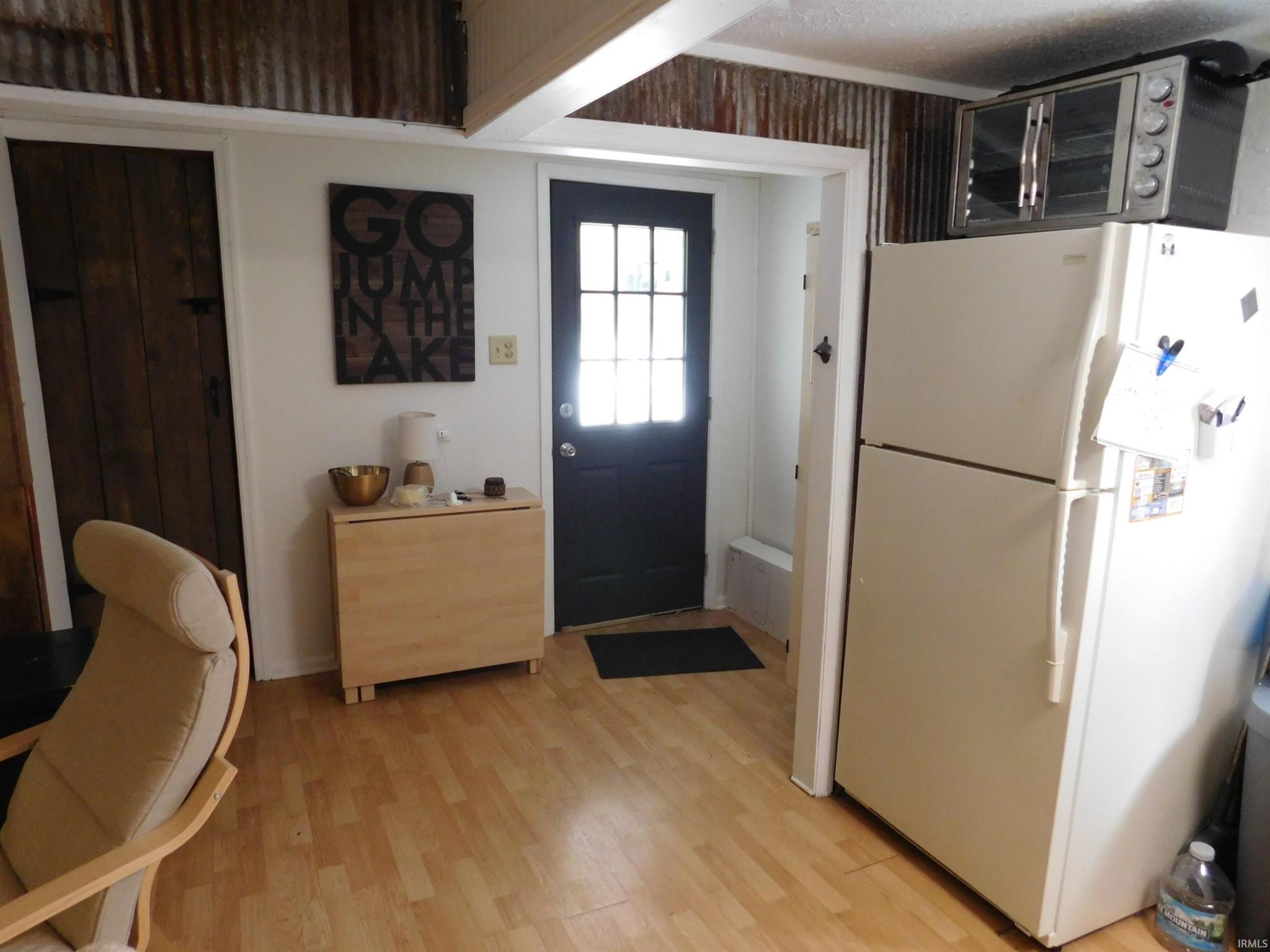 Image of 2 EMS B1D Lane