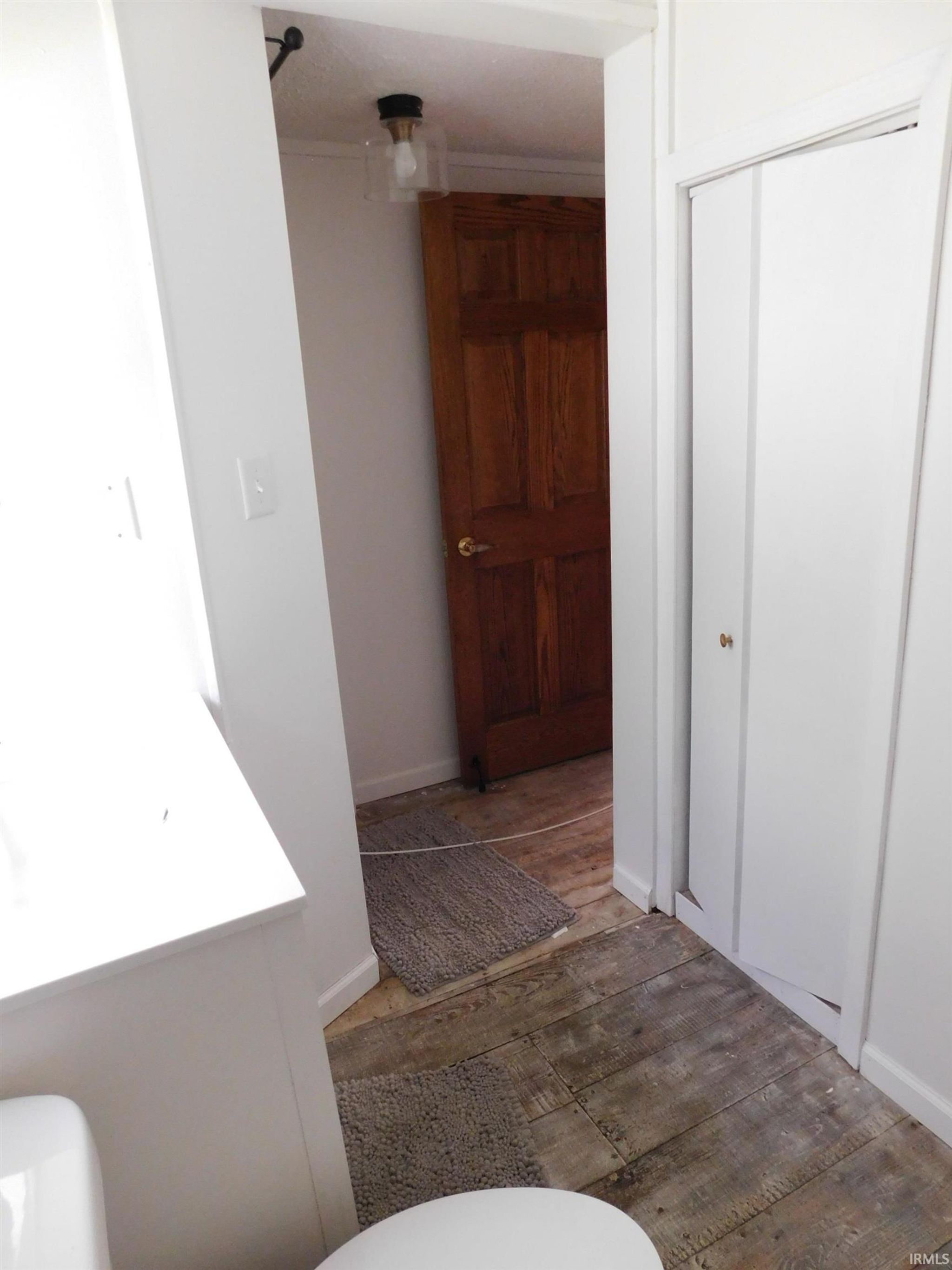 Image of 2 EMS B1D Lane