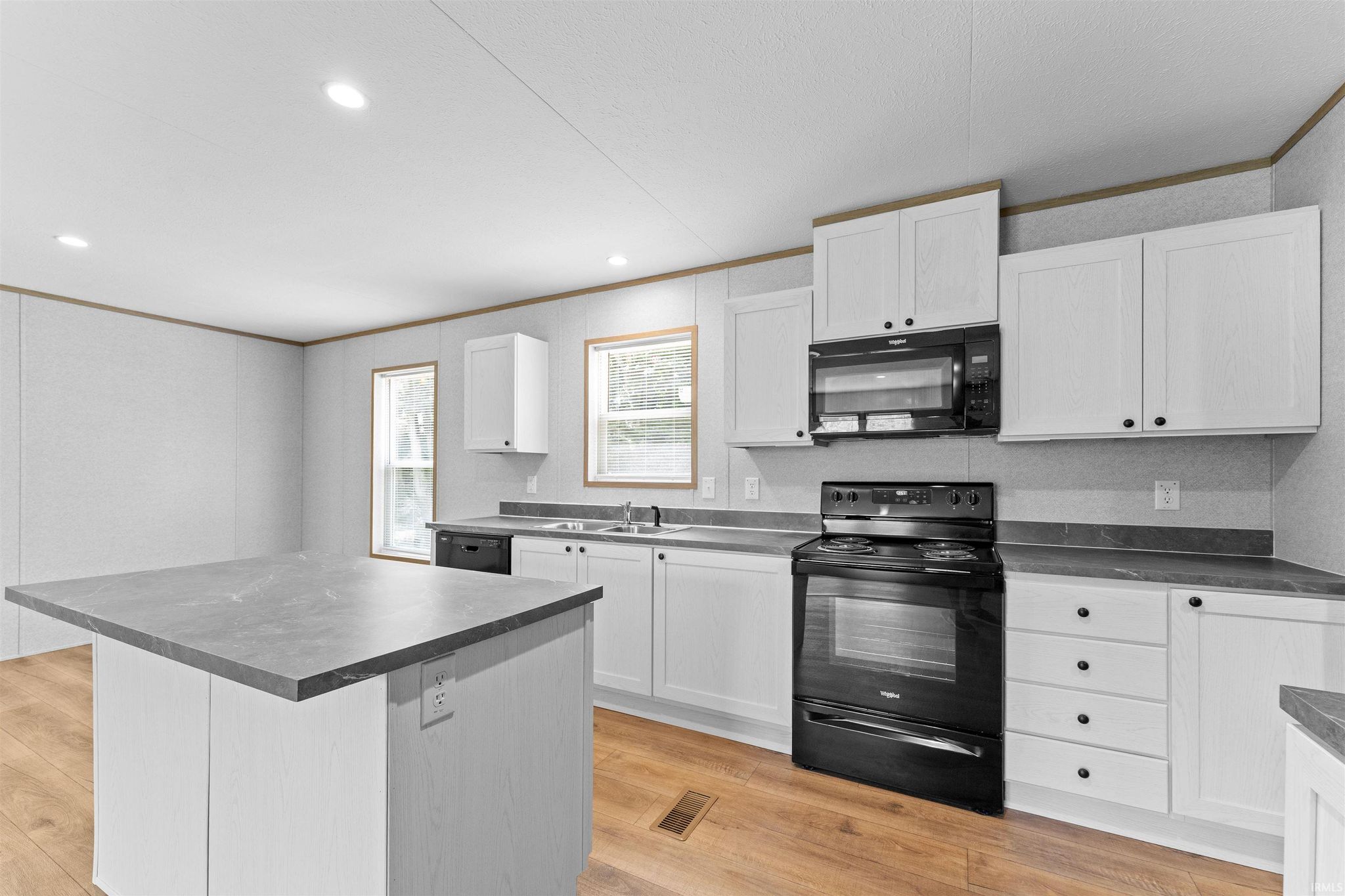 Image of 2177 N 4th Street