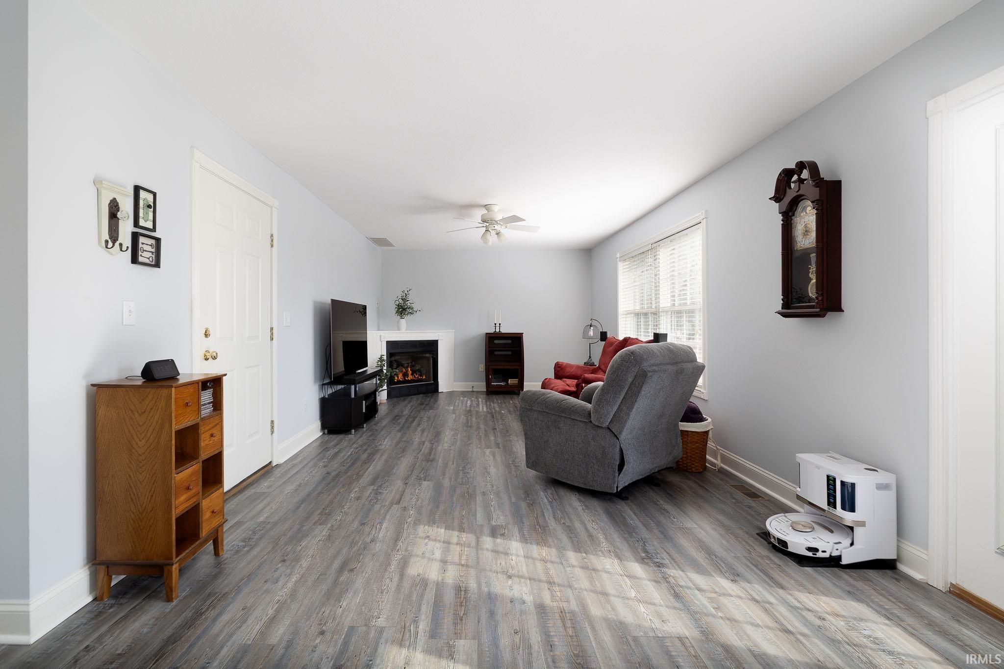 Image of 1203 W Dove Circle