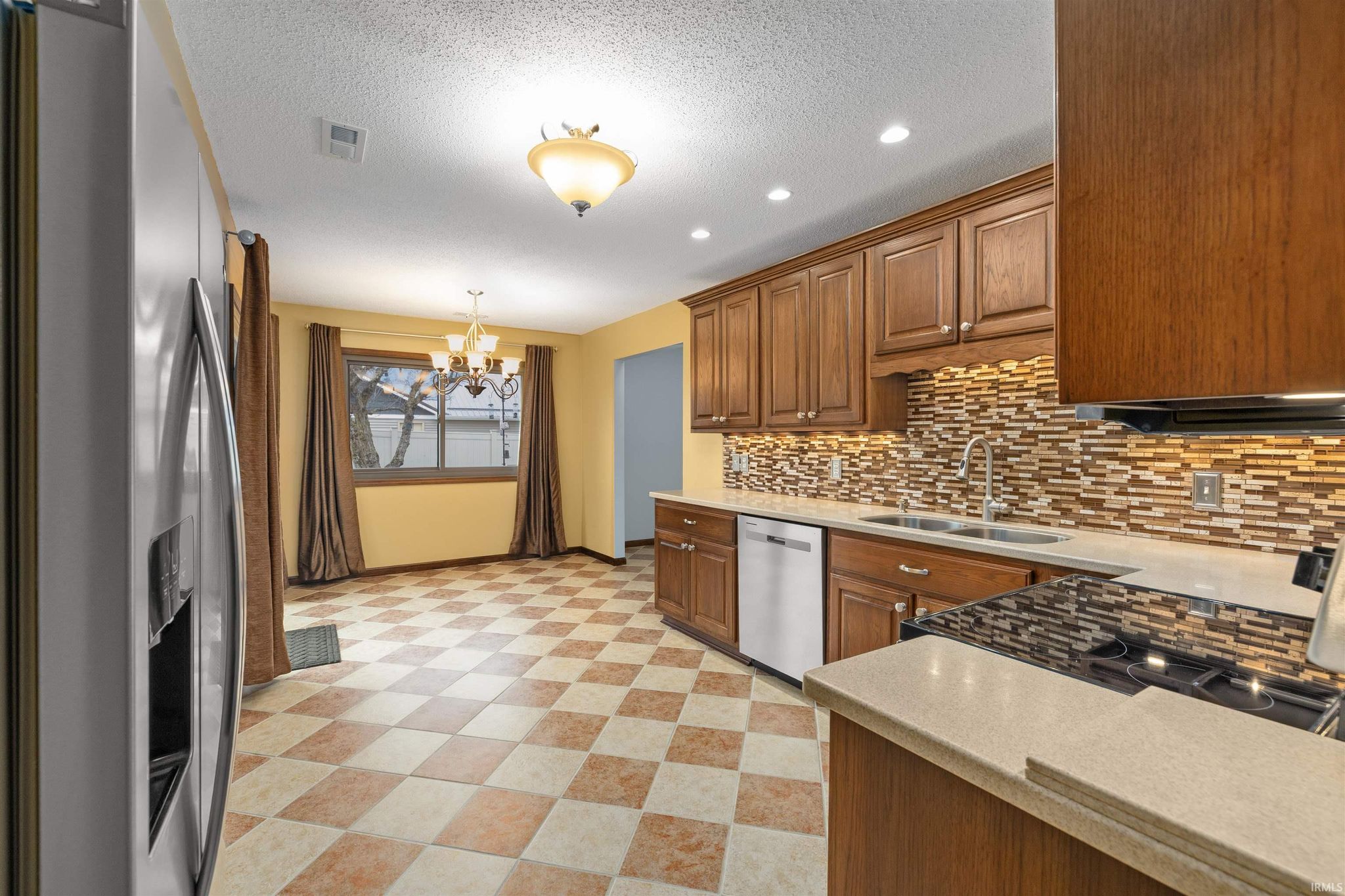 Image of 210 Knoll Ridge Boulevard