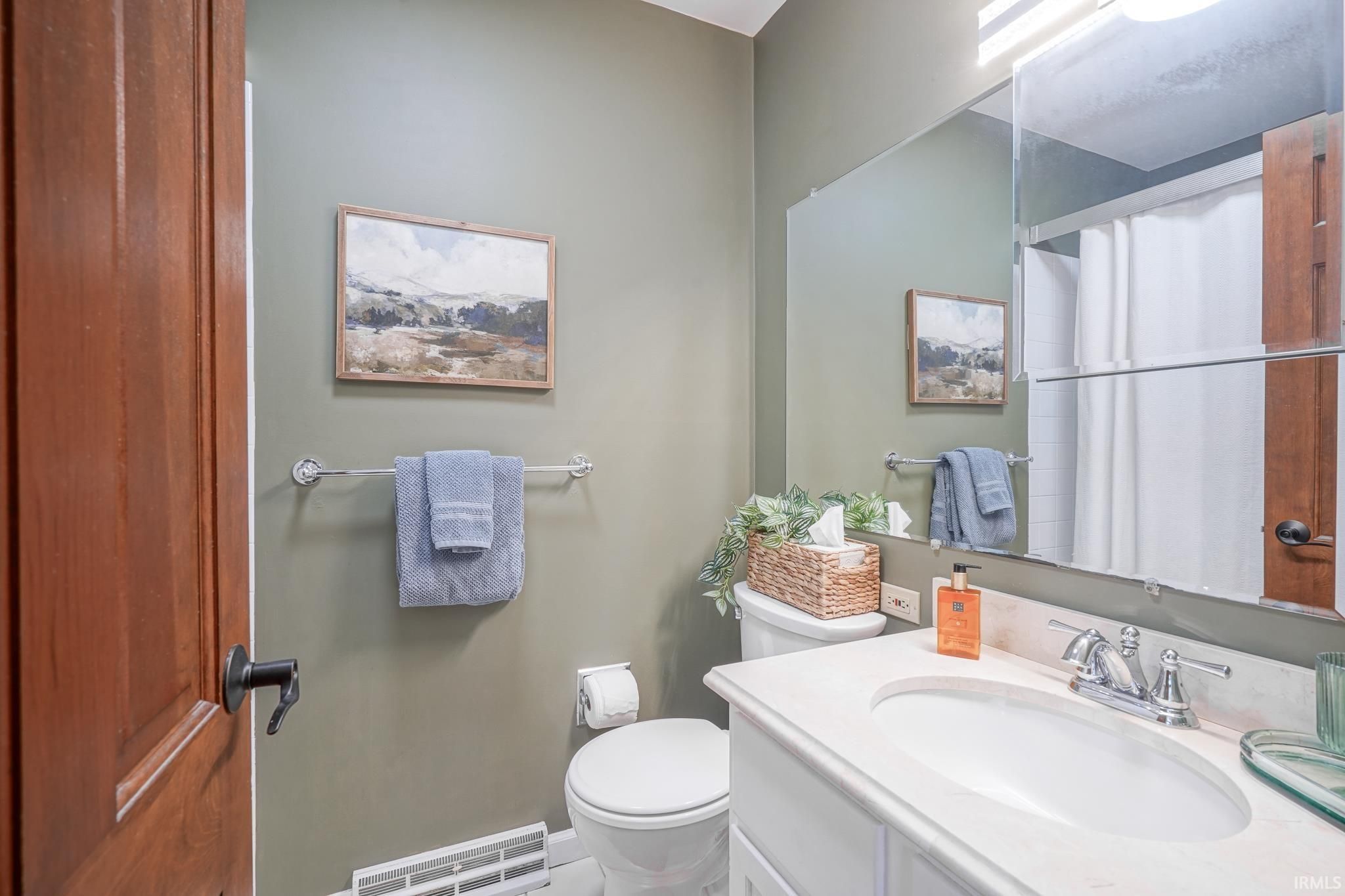 Image of 601 Old Farm Road