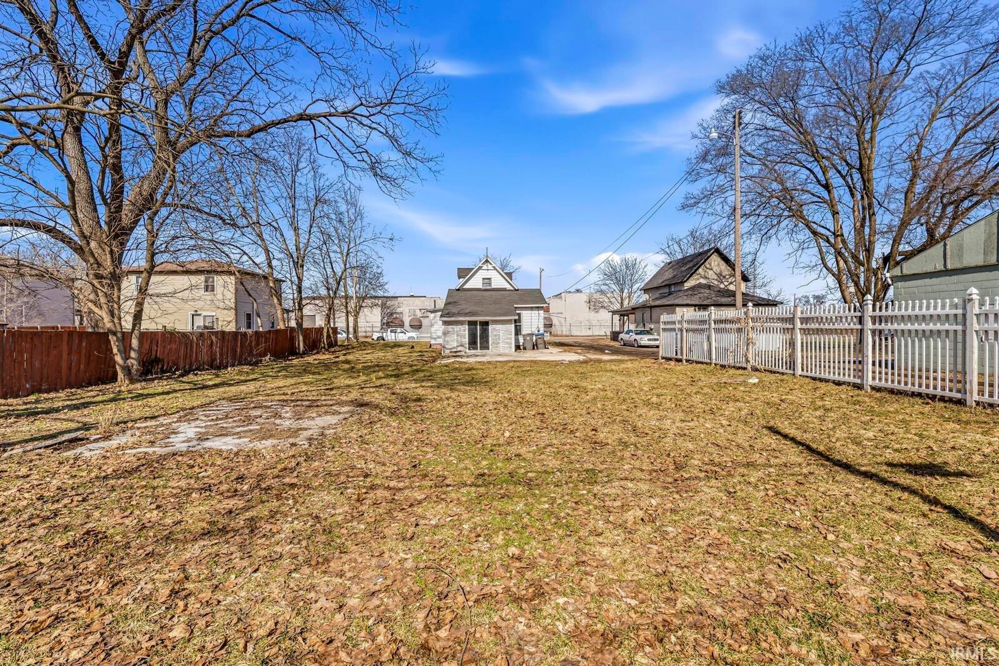 Image of 619 W Indiana Avenue