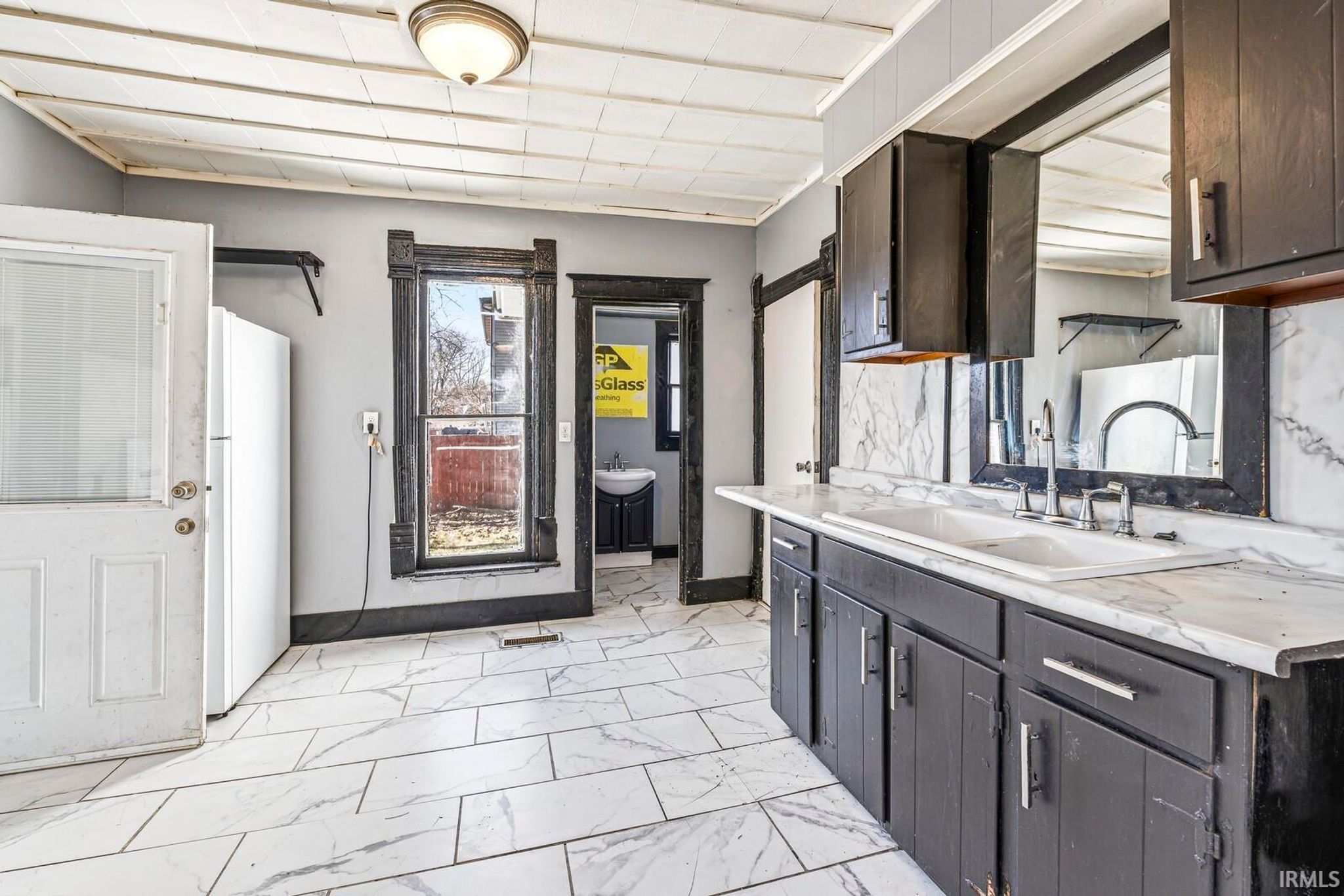 Image of 619 W Indiana Avenue