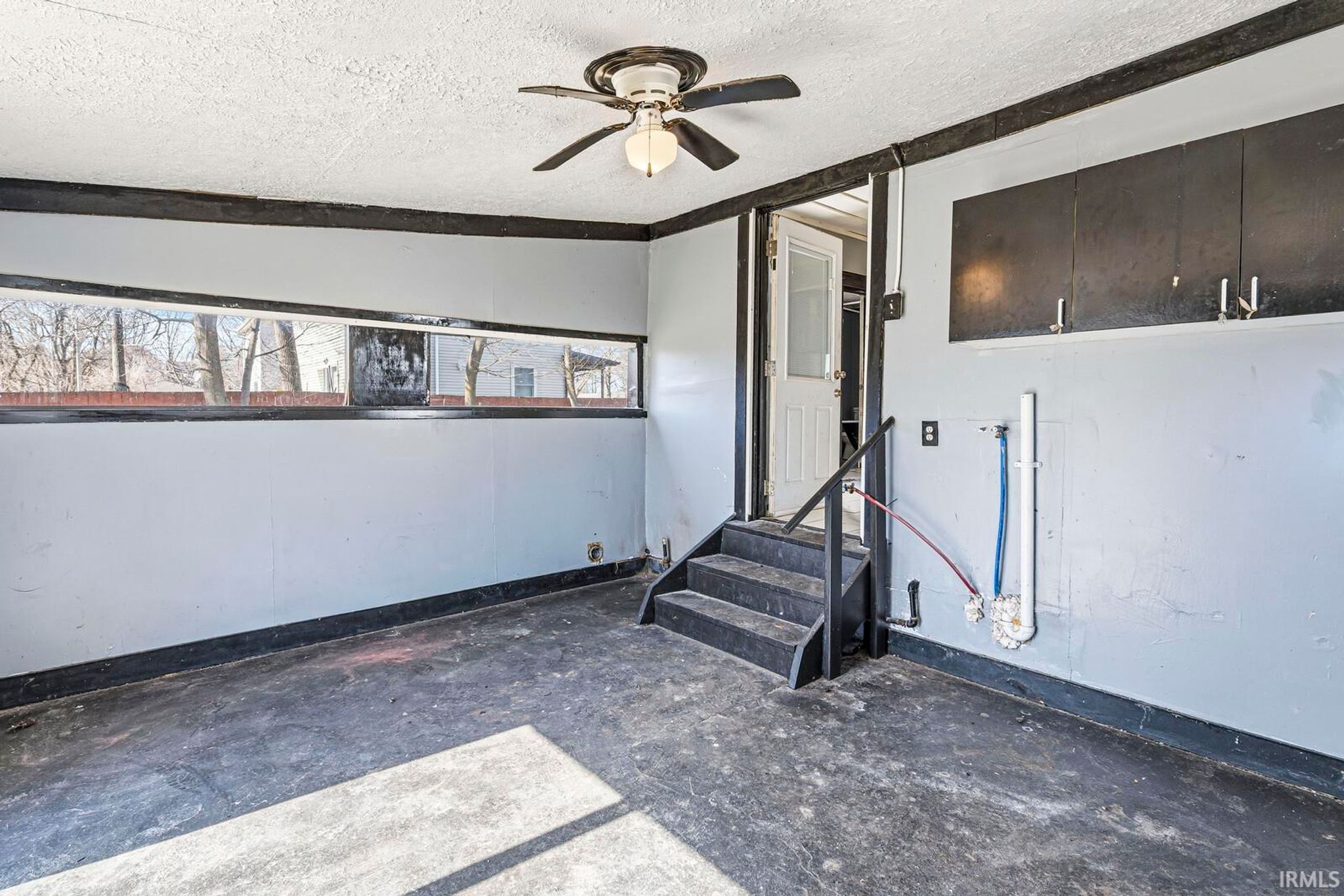 Image of 619 W Indiana Avenue