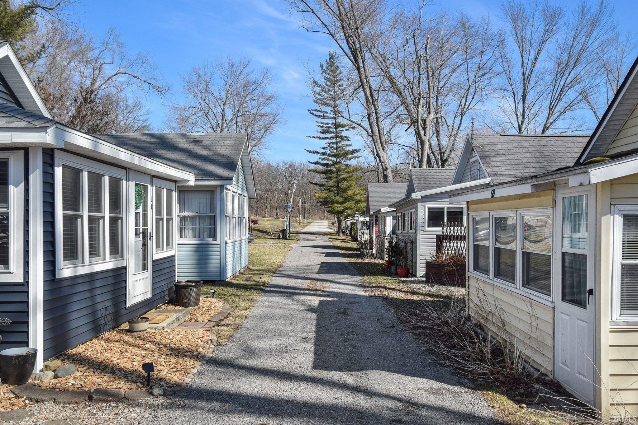 Image of 19 EMS W16C Lane