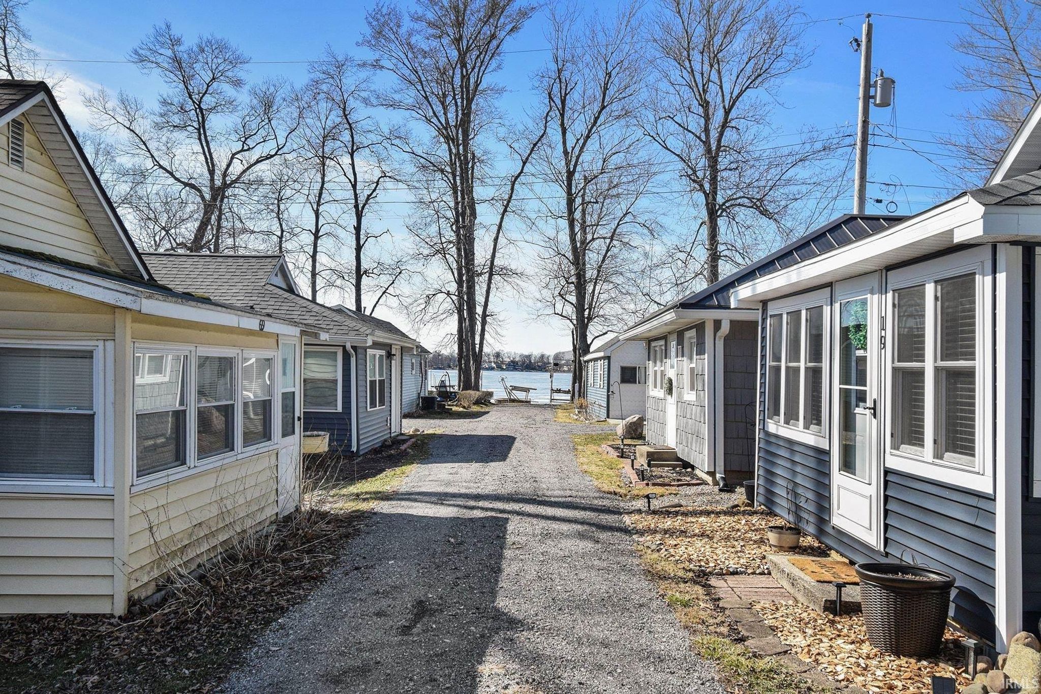 Image of 19 EMS W16C Lane