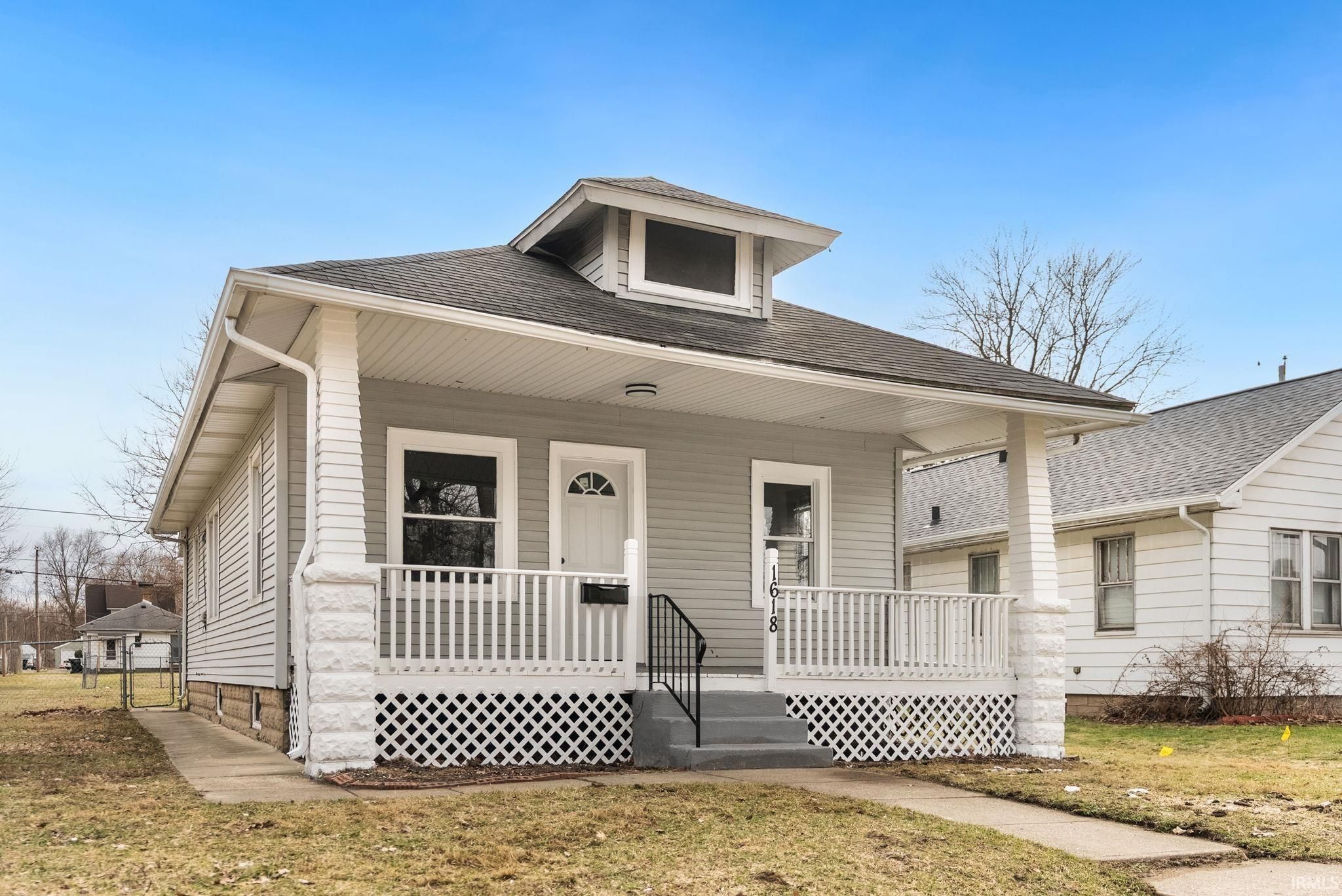 Image of 1618 E Dayton Street