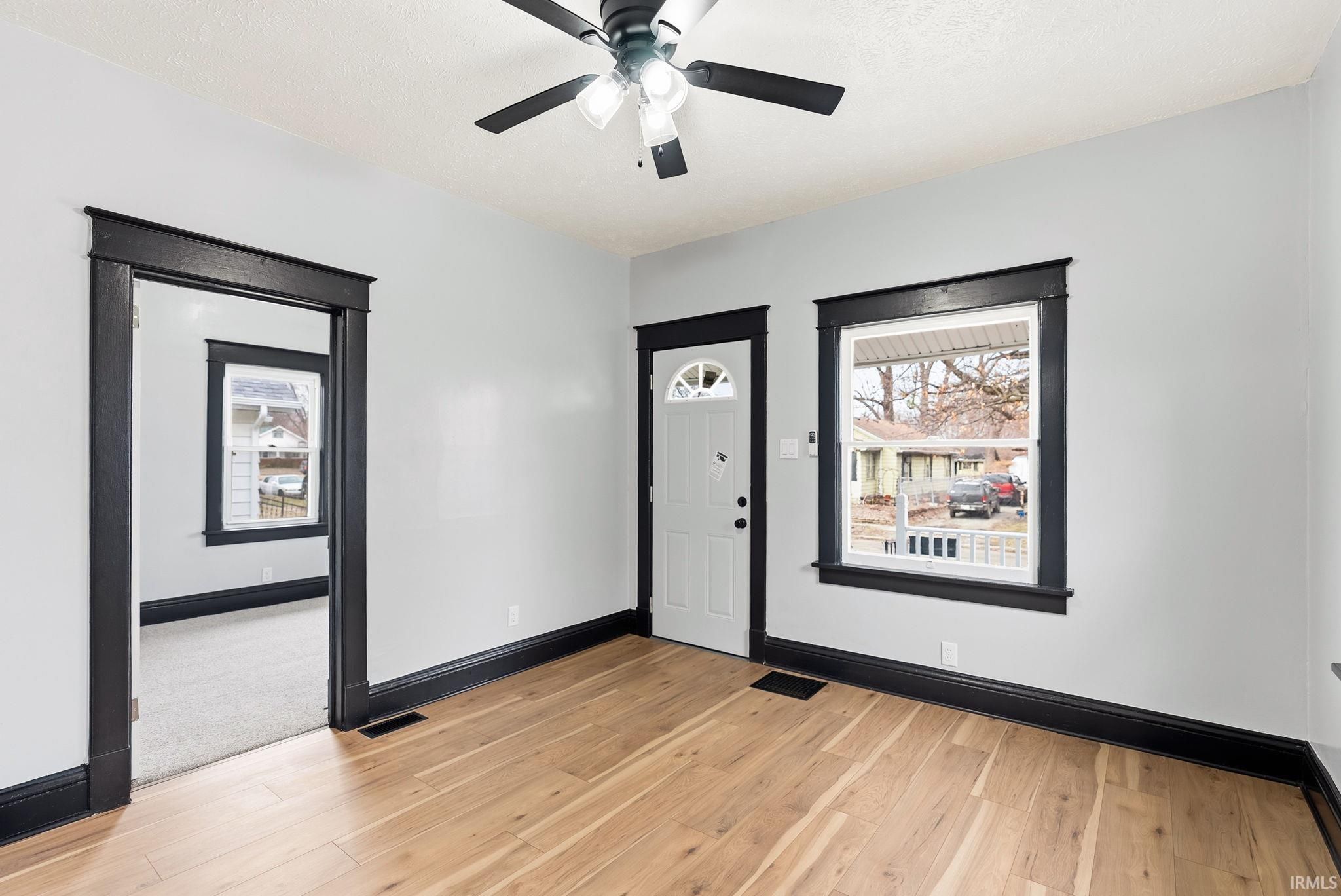 Image of 1618 E Dayton Street