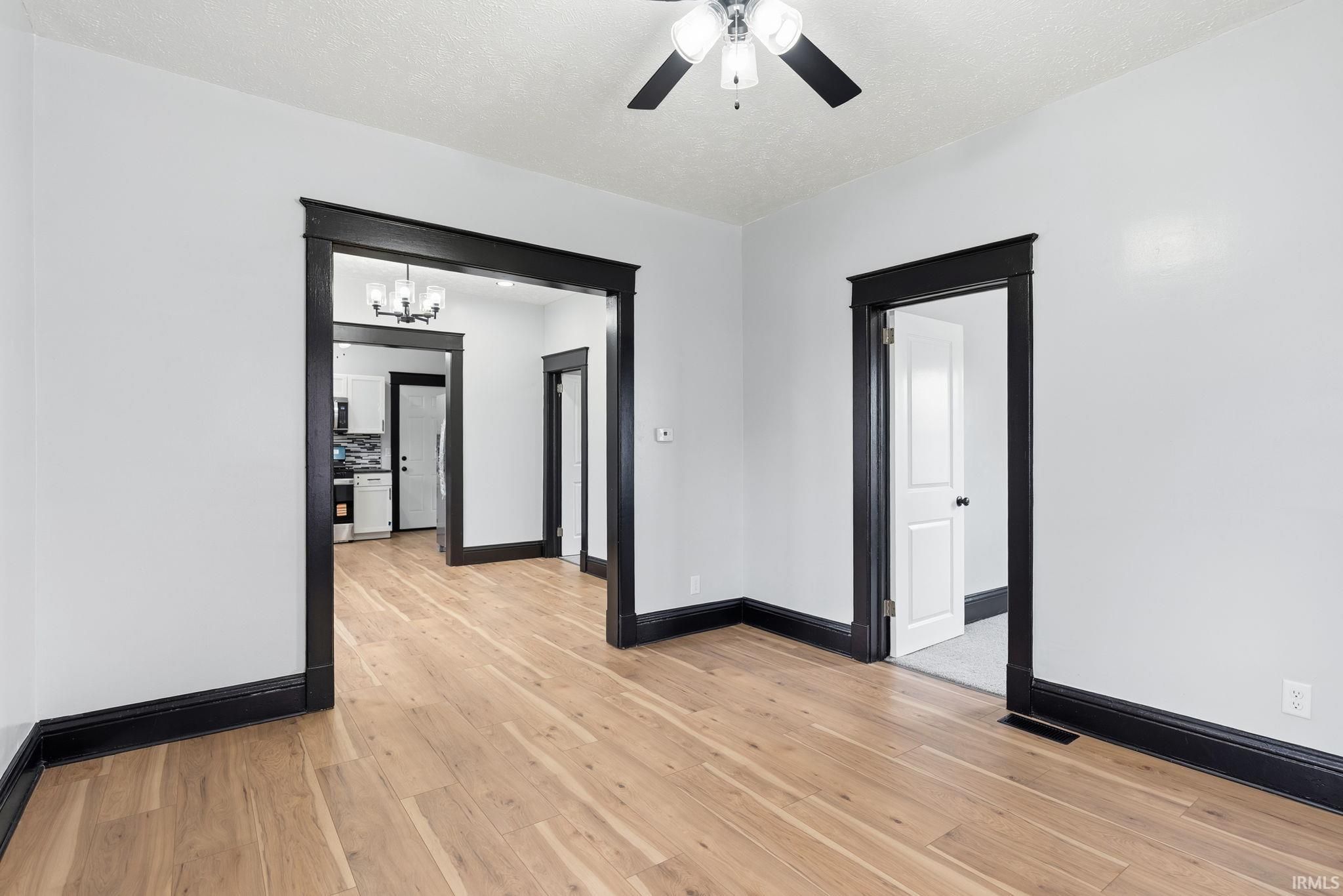 Image of 1618 E Dayton Street