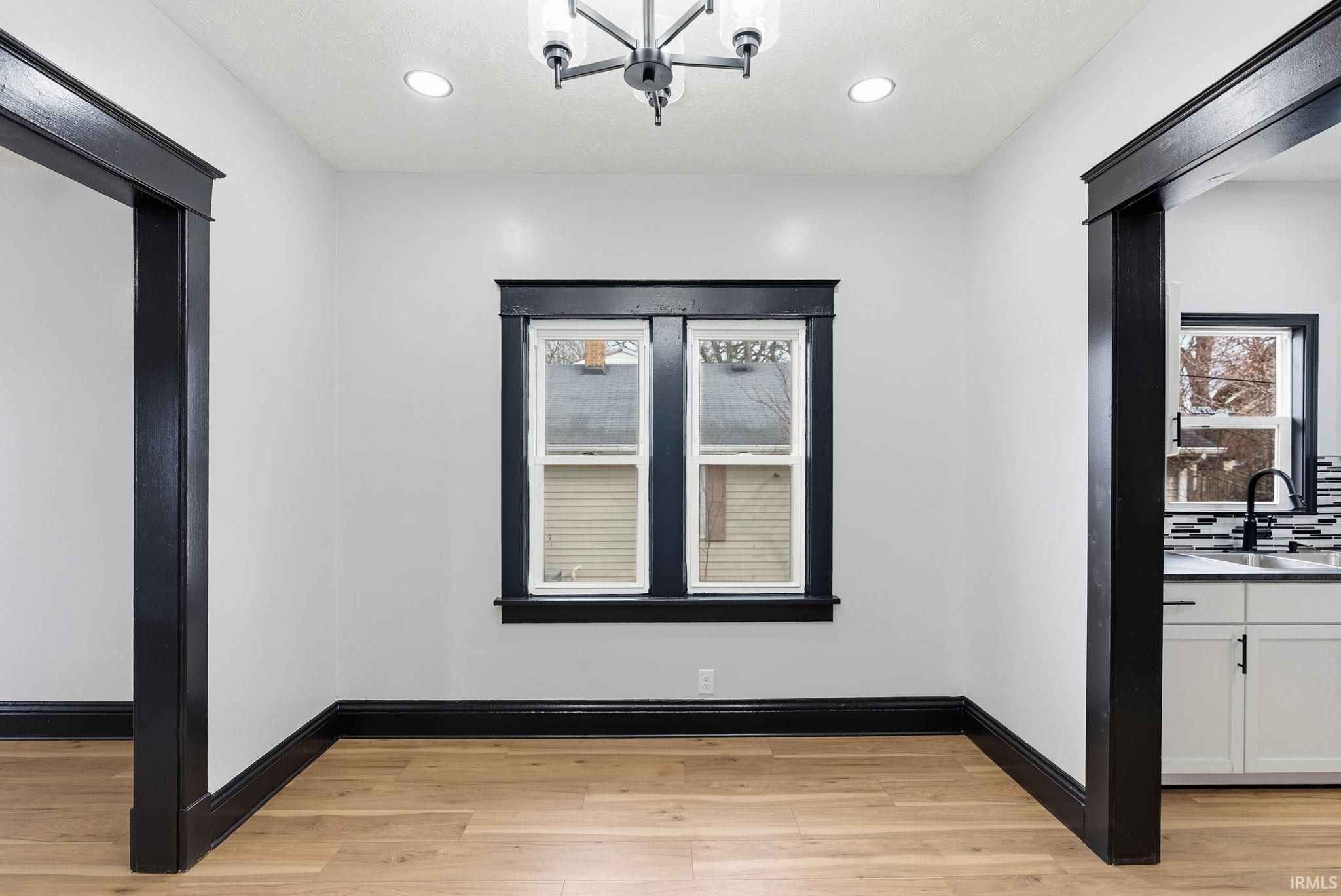 Image of 1618 E Dayton Street