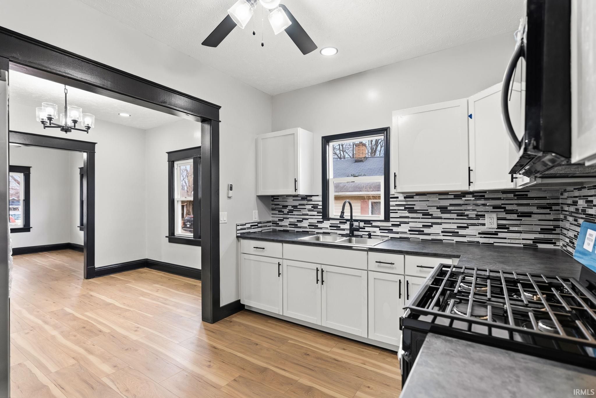 Image of 1618 E Dayton Street