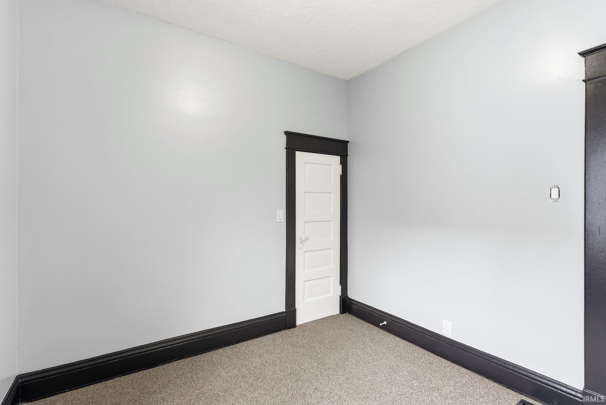 Image of 1618 E Dayton Street