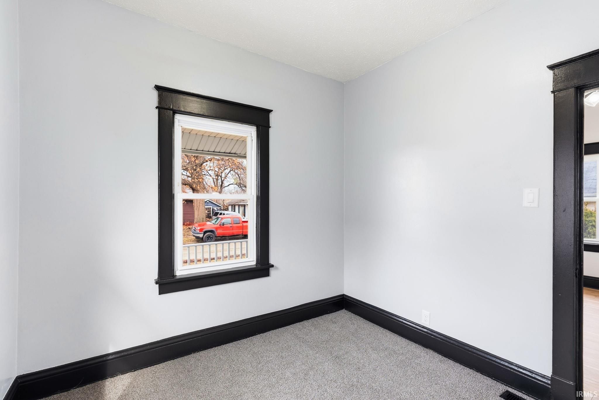 Image of 1618 E Dayton Street