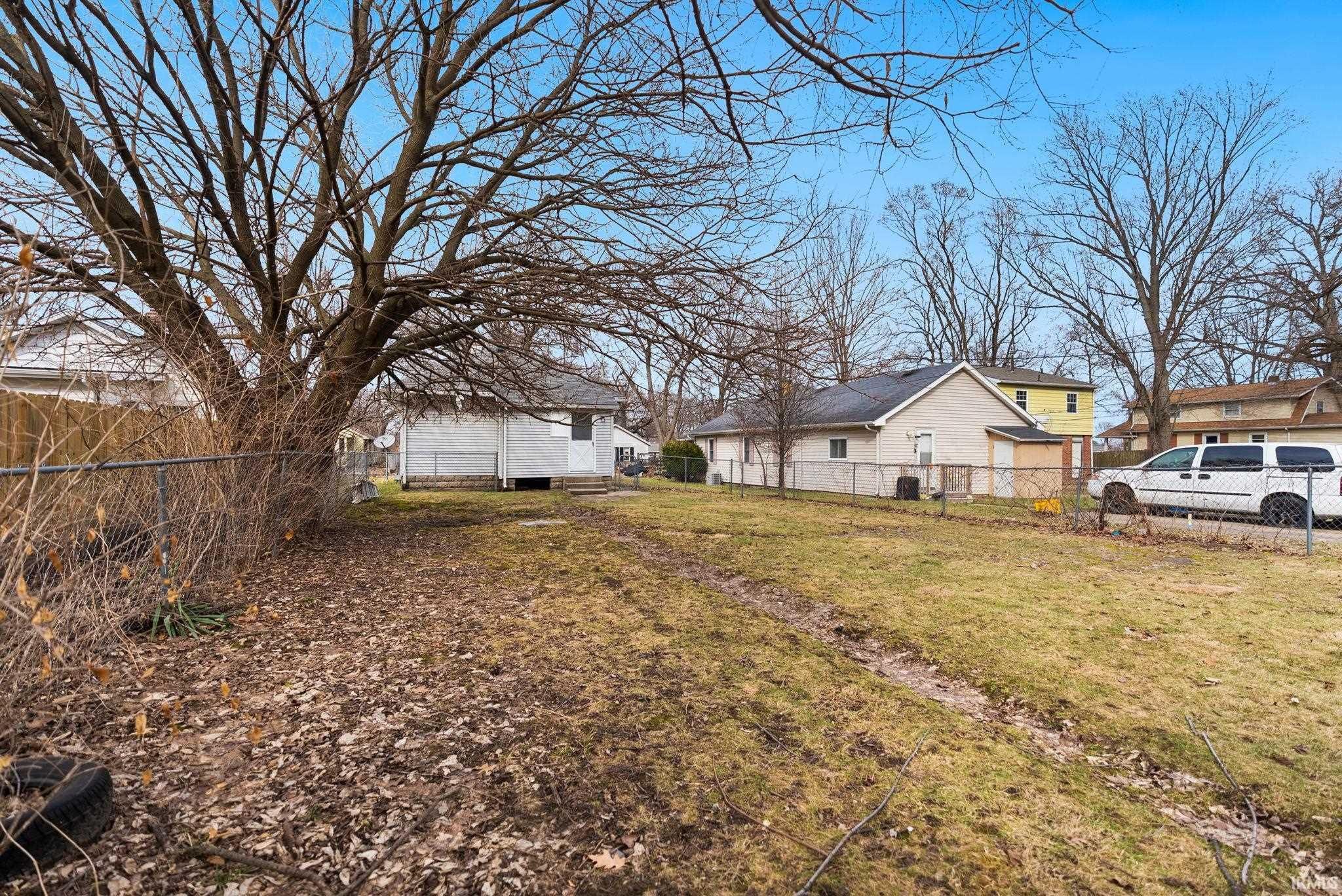 Image of 1618 E Dayton Street