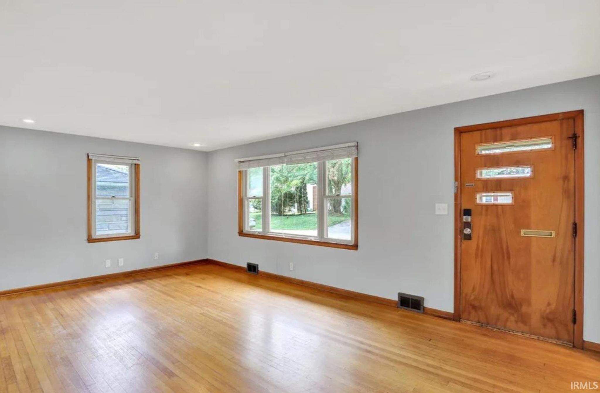 Image of 905 S Henderson Street