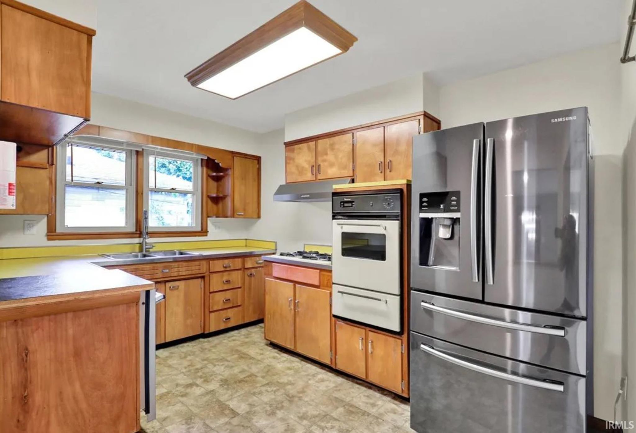 Image of 905 S Henderson Street