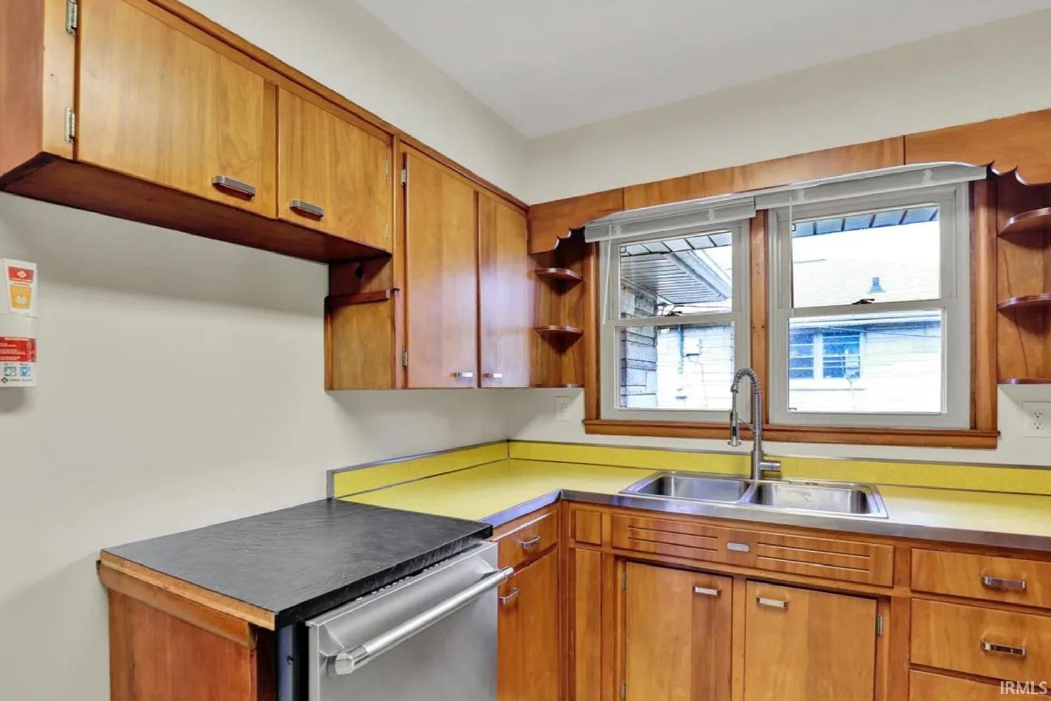 Image of 905 S Henderson Street