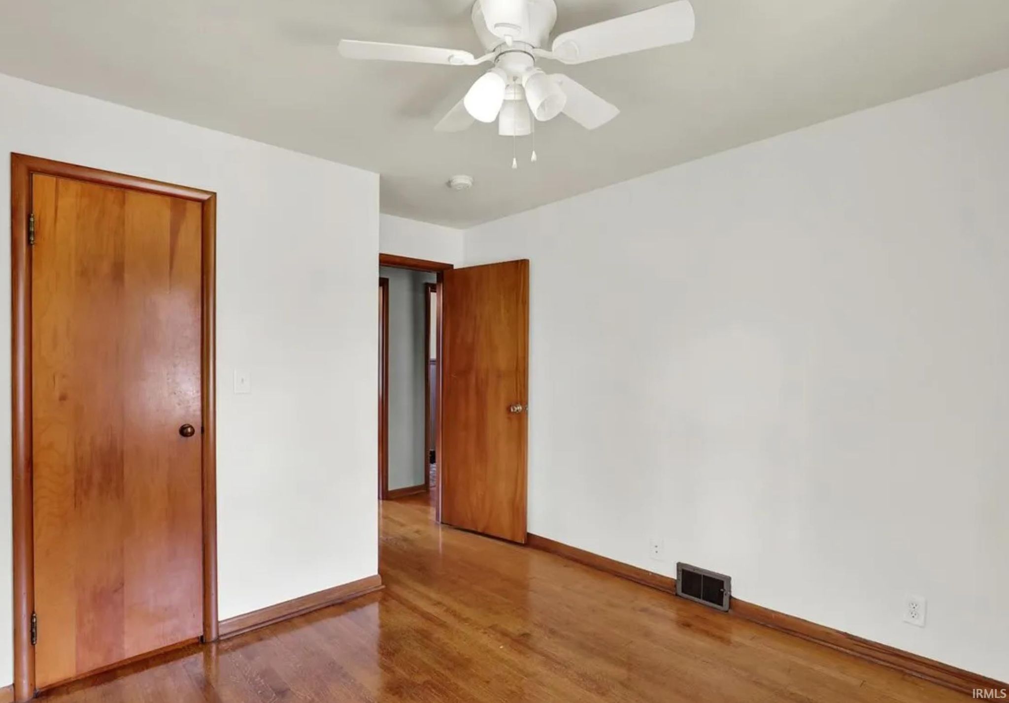 Image of 905 S Henderson Street