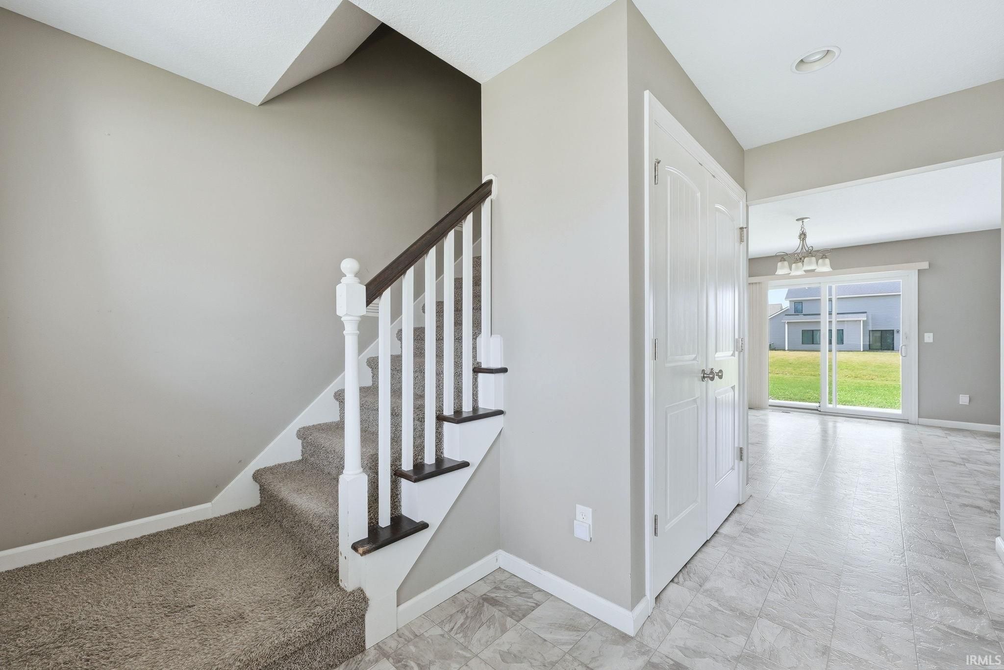 Image of 2085 Lindenwood Avenue