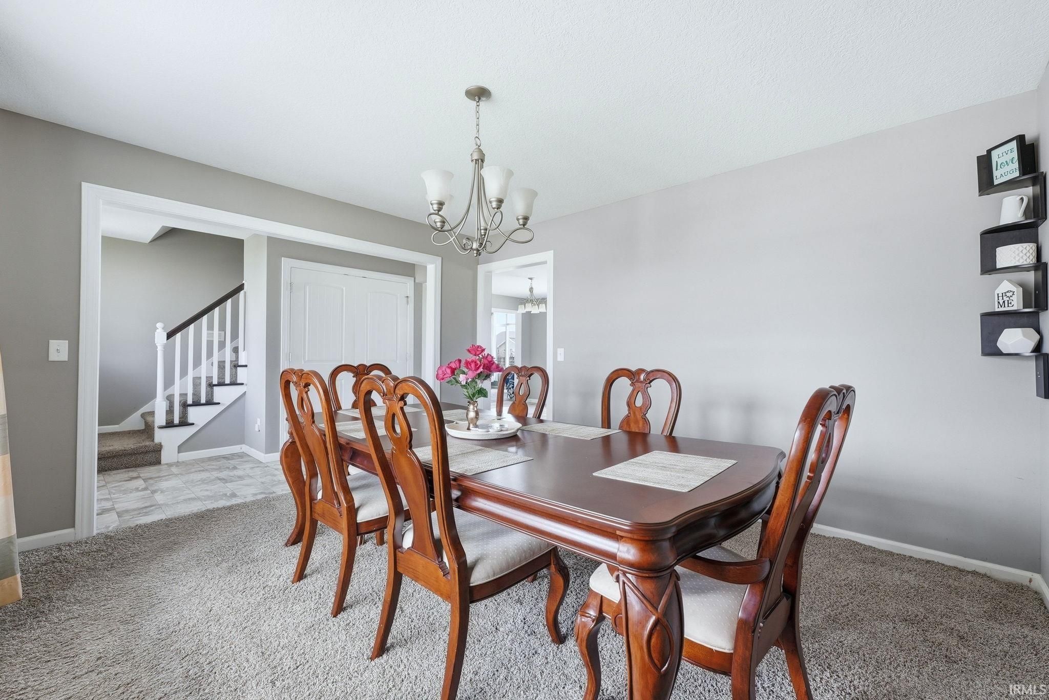 Image of 2085 Lindenwood Avenue