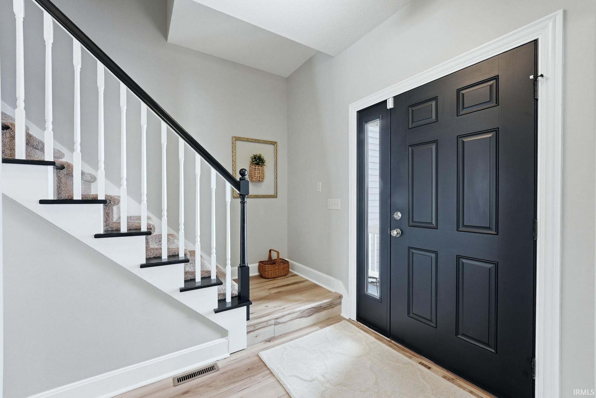 Image of 2142 Laurelwood Drive