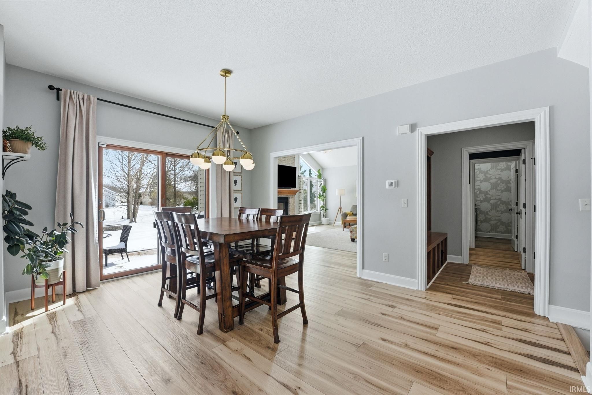 Image of 2142 Laurelwood Drive