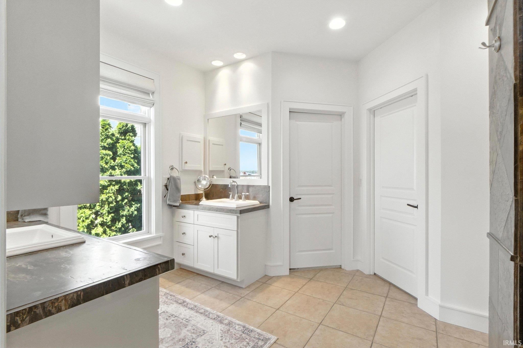 Image of 905 Esplanade Street