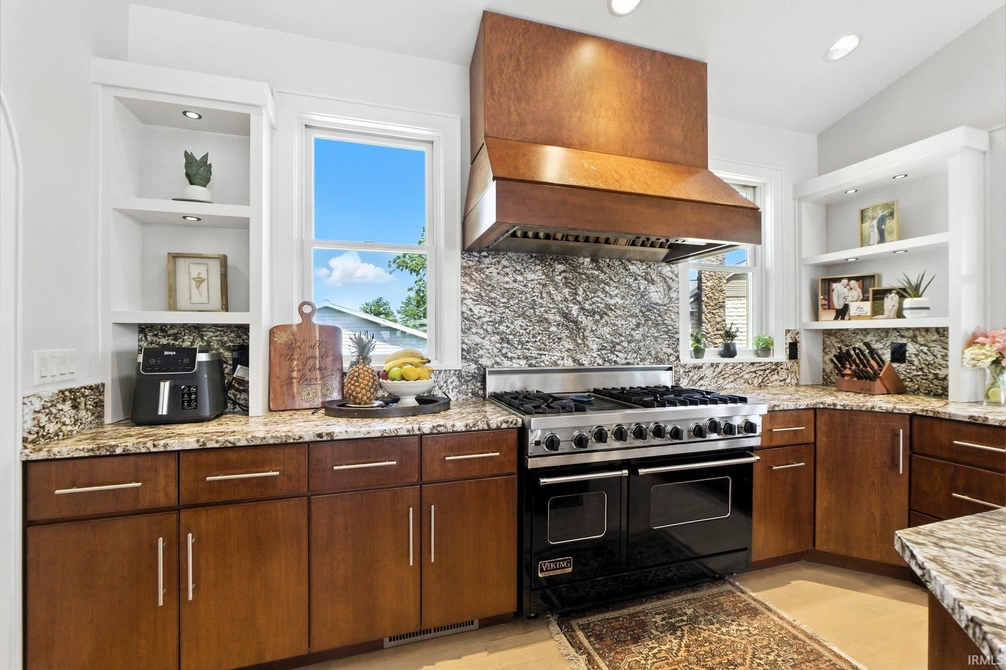 Image of 905 Esplanade Street