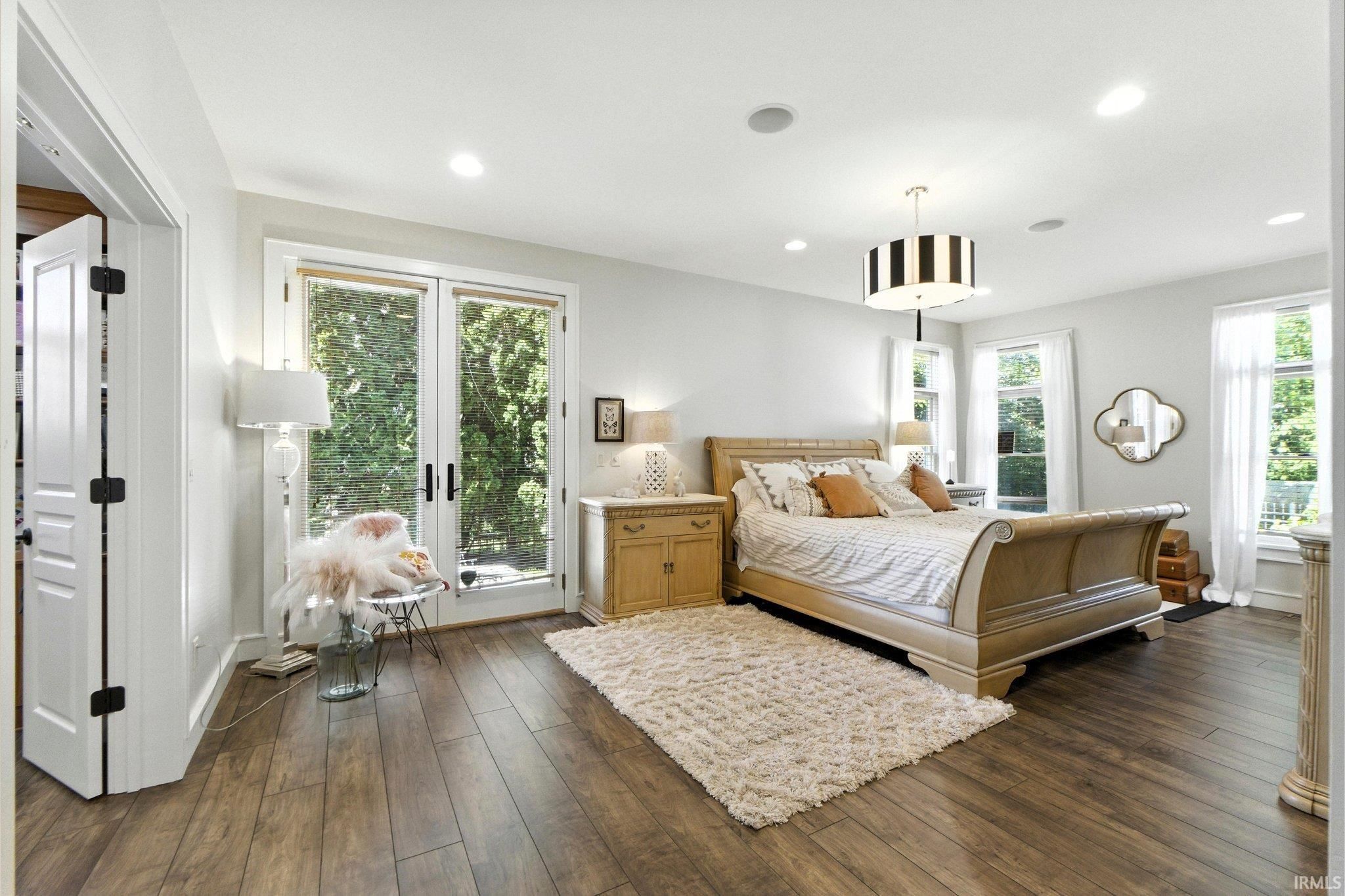 Image of 905 Esplanade Street