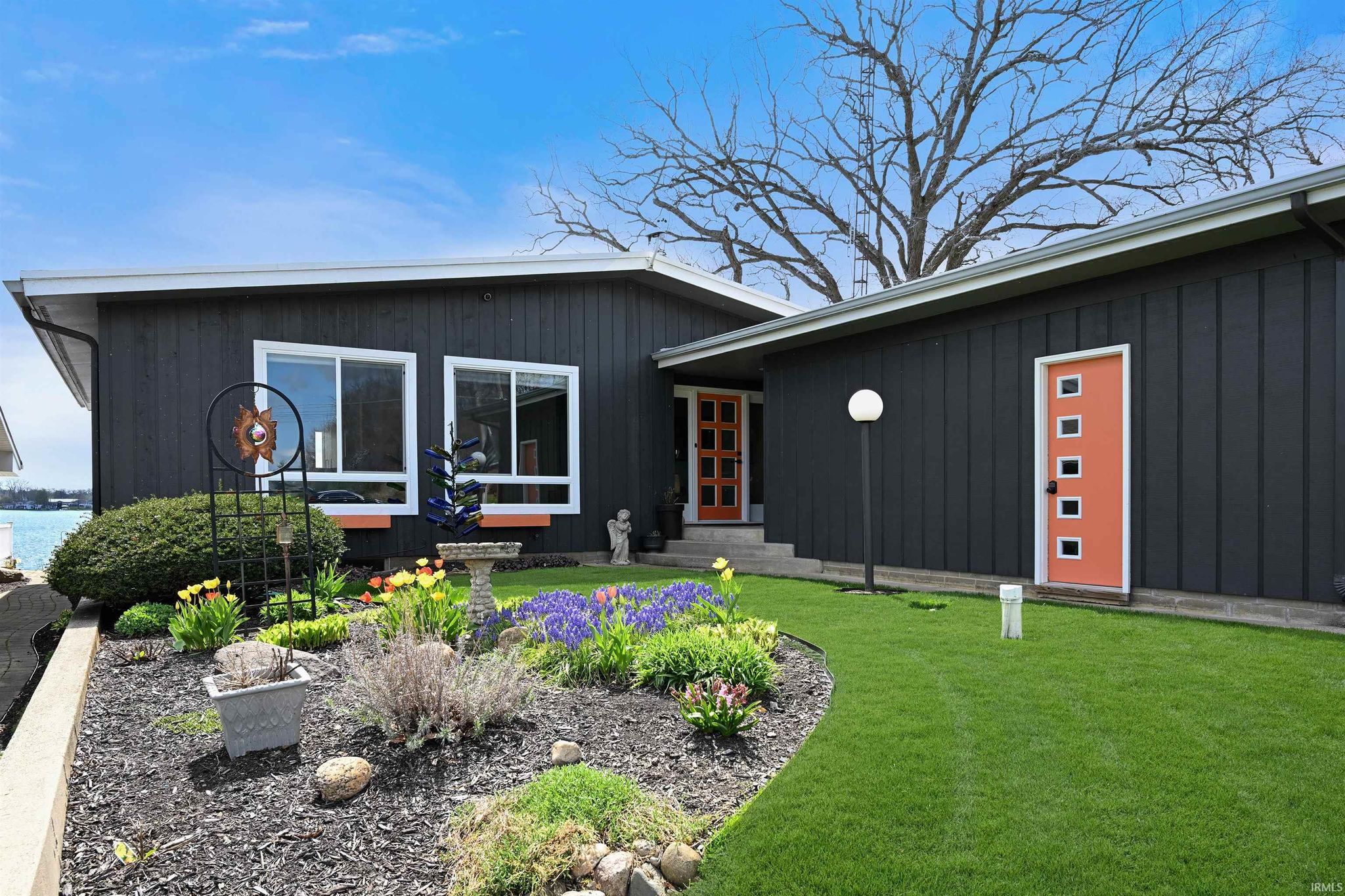 1043 E Northshore Drive