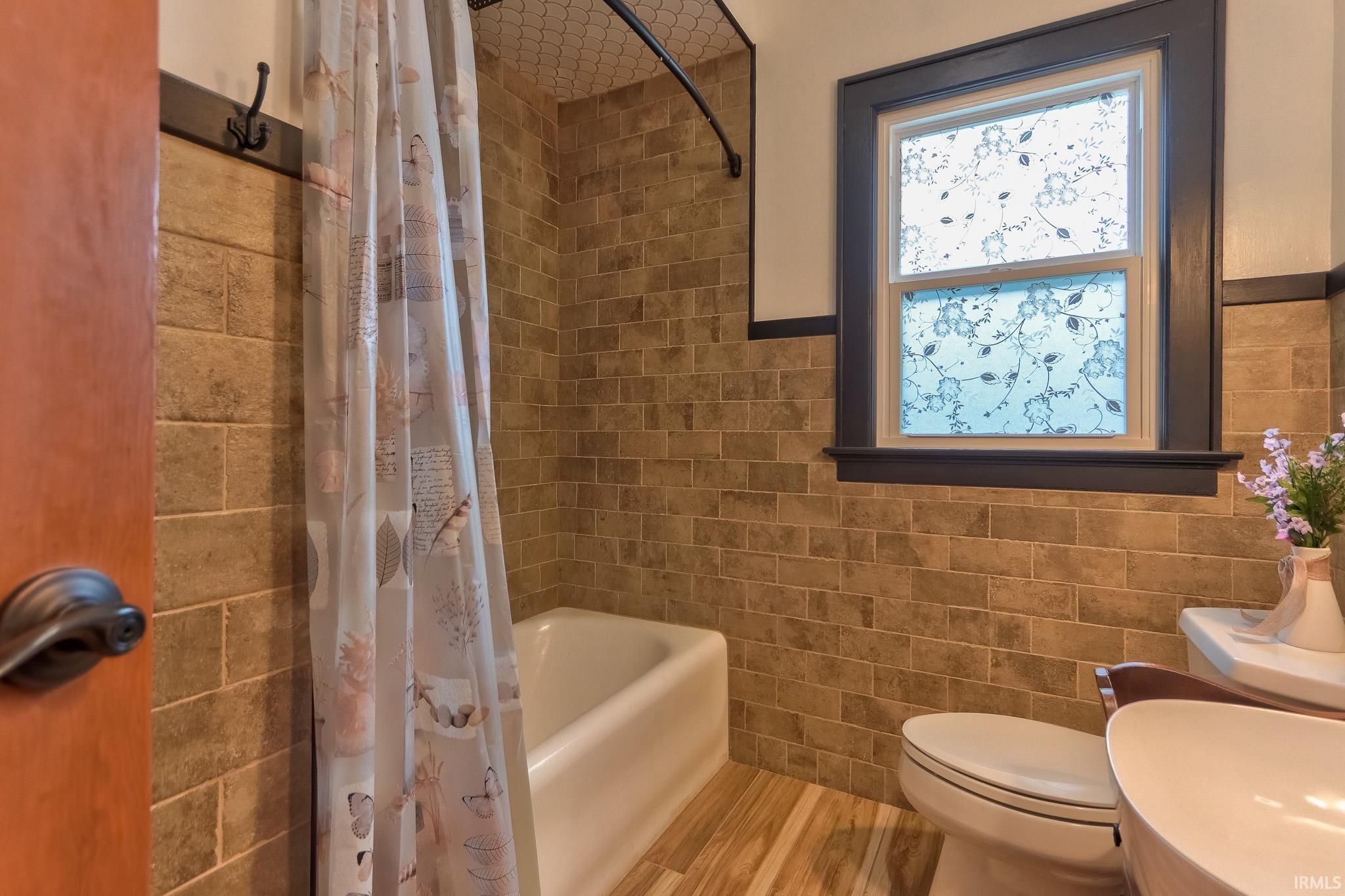 Image of 410 Richardt Avenue