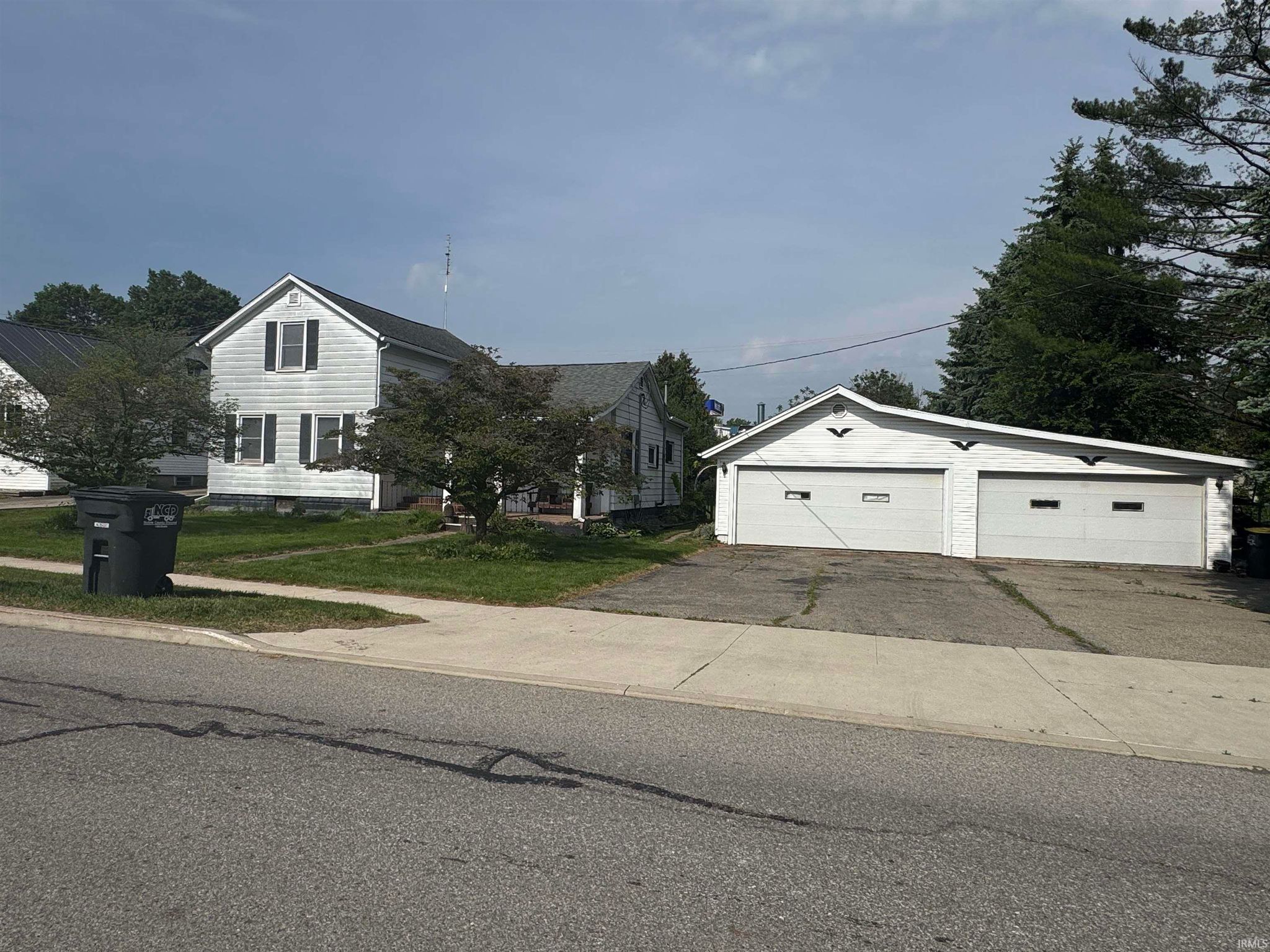 416 S Poplar Street